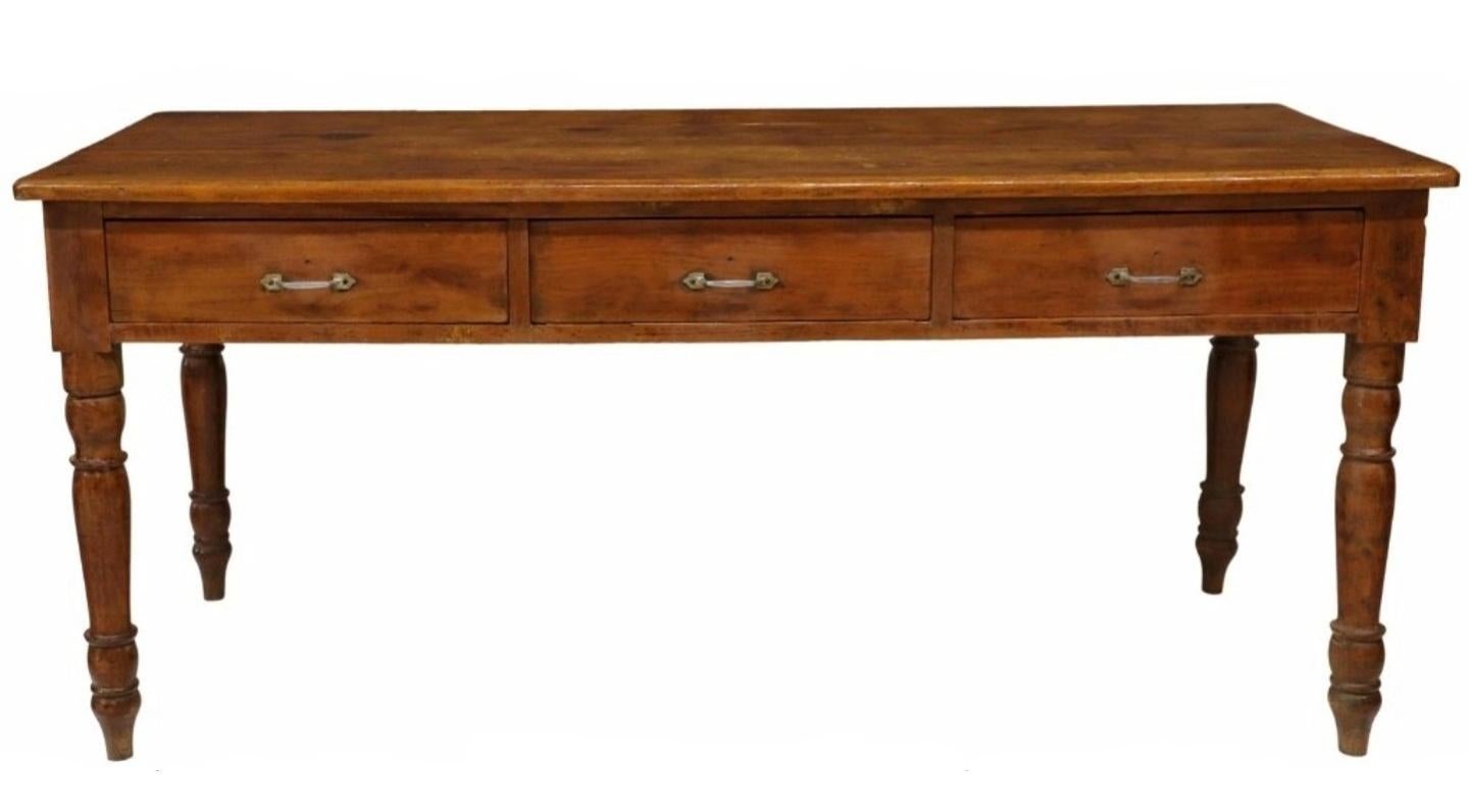 Antiquités County French Provincial Farmhouse Table à rallonge en pin en vente 1