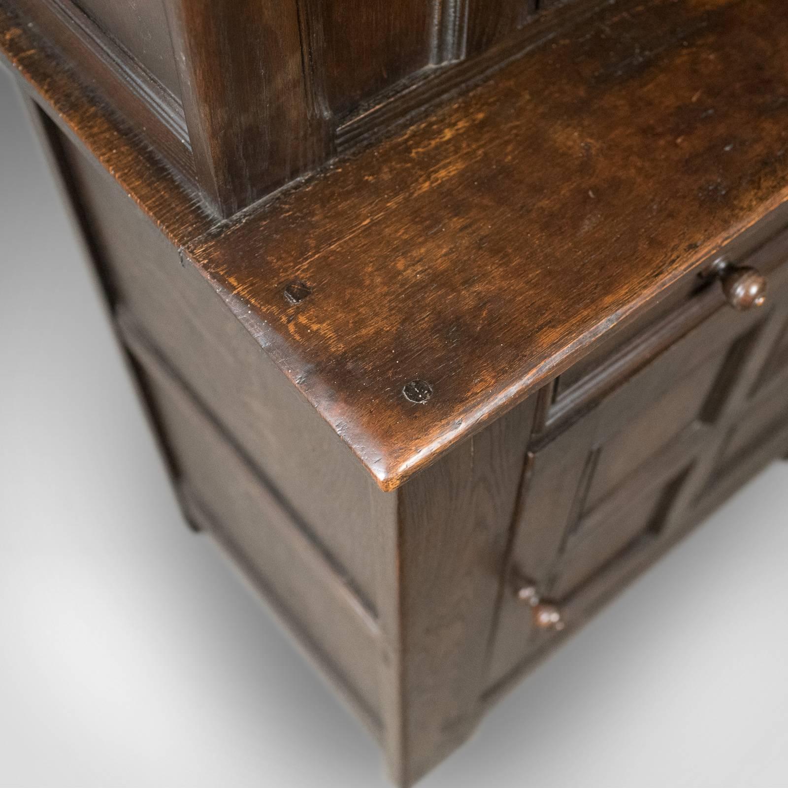 Antica credenza di corte, stile edoardiano elisabettiano, 1910 circa in vendita 2