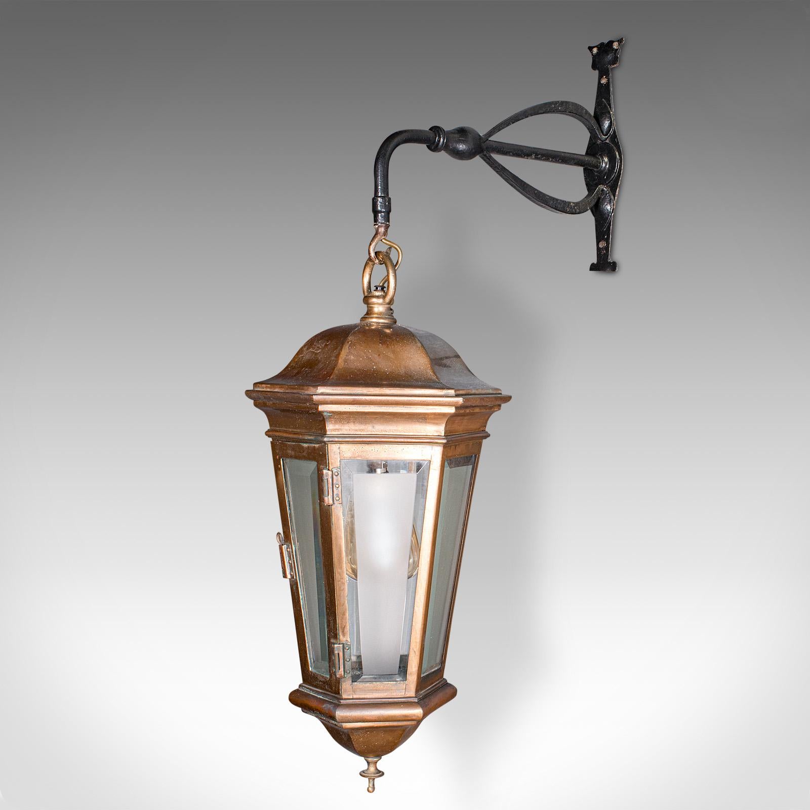 Antique Courtyard Light, English, Bronze, Wrought Iron, Carriage Lamp, Victorian (Mittleres 19. Jahrhundert) im Angebot