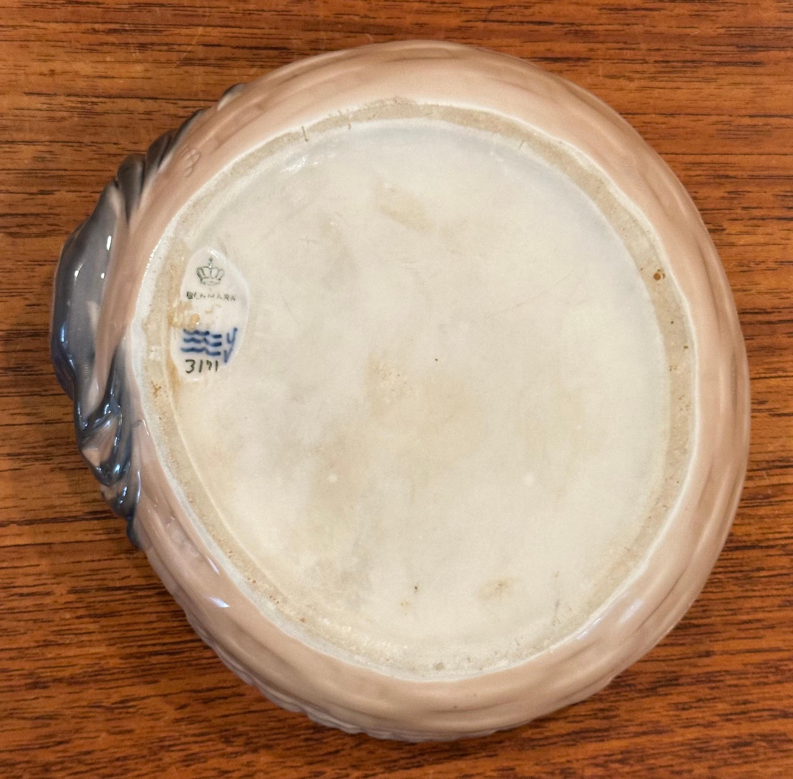 Antique Crab Bowl by Jorgen Balslov for Royal Copenhagen For Sale 6