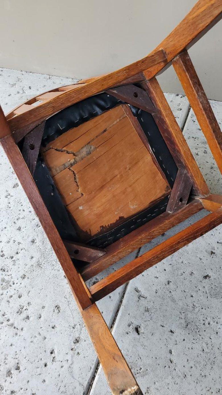 Antique Craftsman Quarter Sawn Oak Dining or Single Desk Chair Upholstered Seat For Sale 1