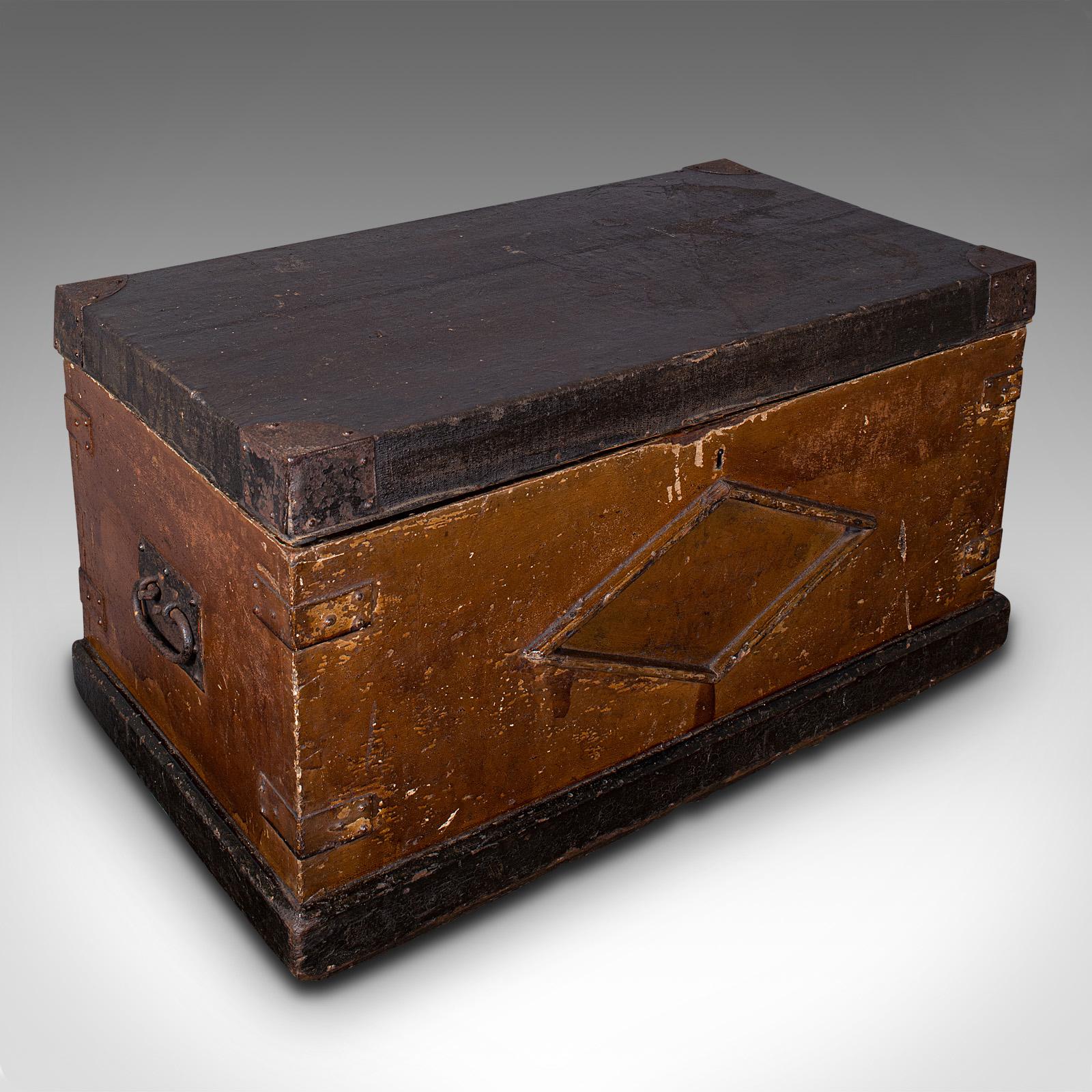 British Antique Craftsman's Trunk, English, Carpentry, Maritime, Tool Chest, Victorian For Sale