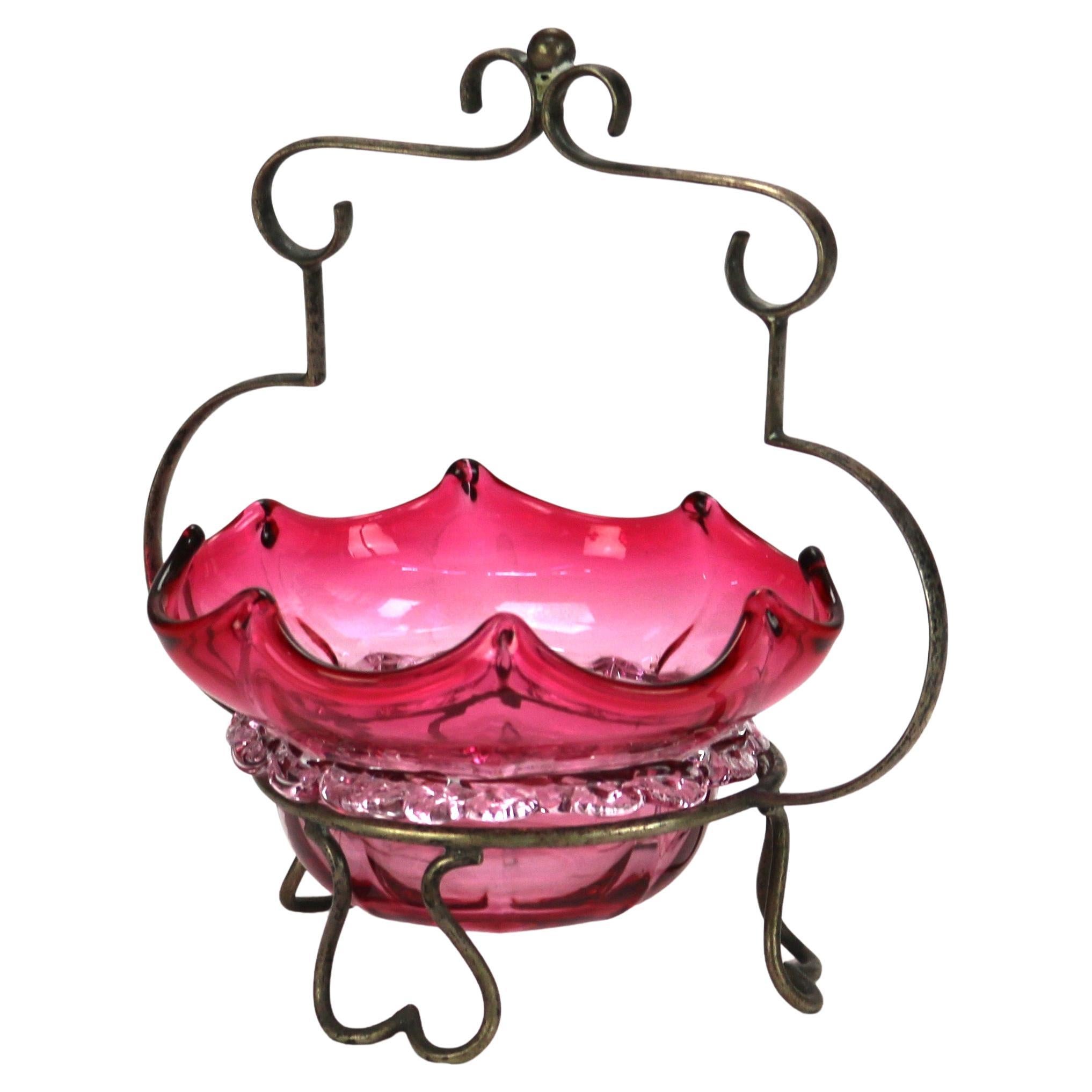 Panier ancien en verre d'art et en métal argenté C1890 en vente