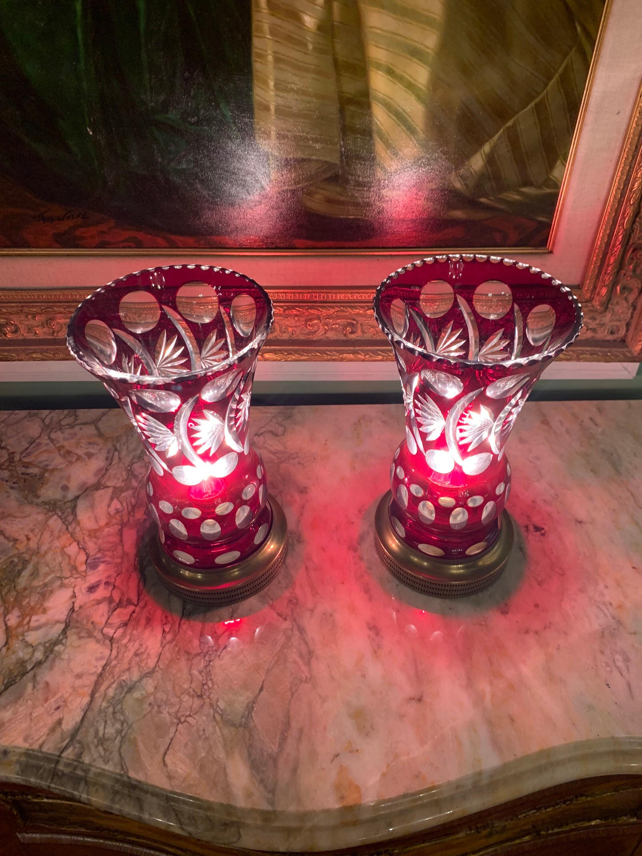 Lámparas de Sobremesa de Cristal Arándano Antiguo - Pareja Estadounidense en venta