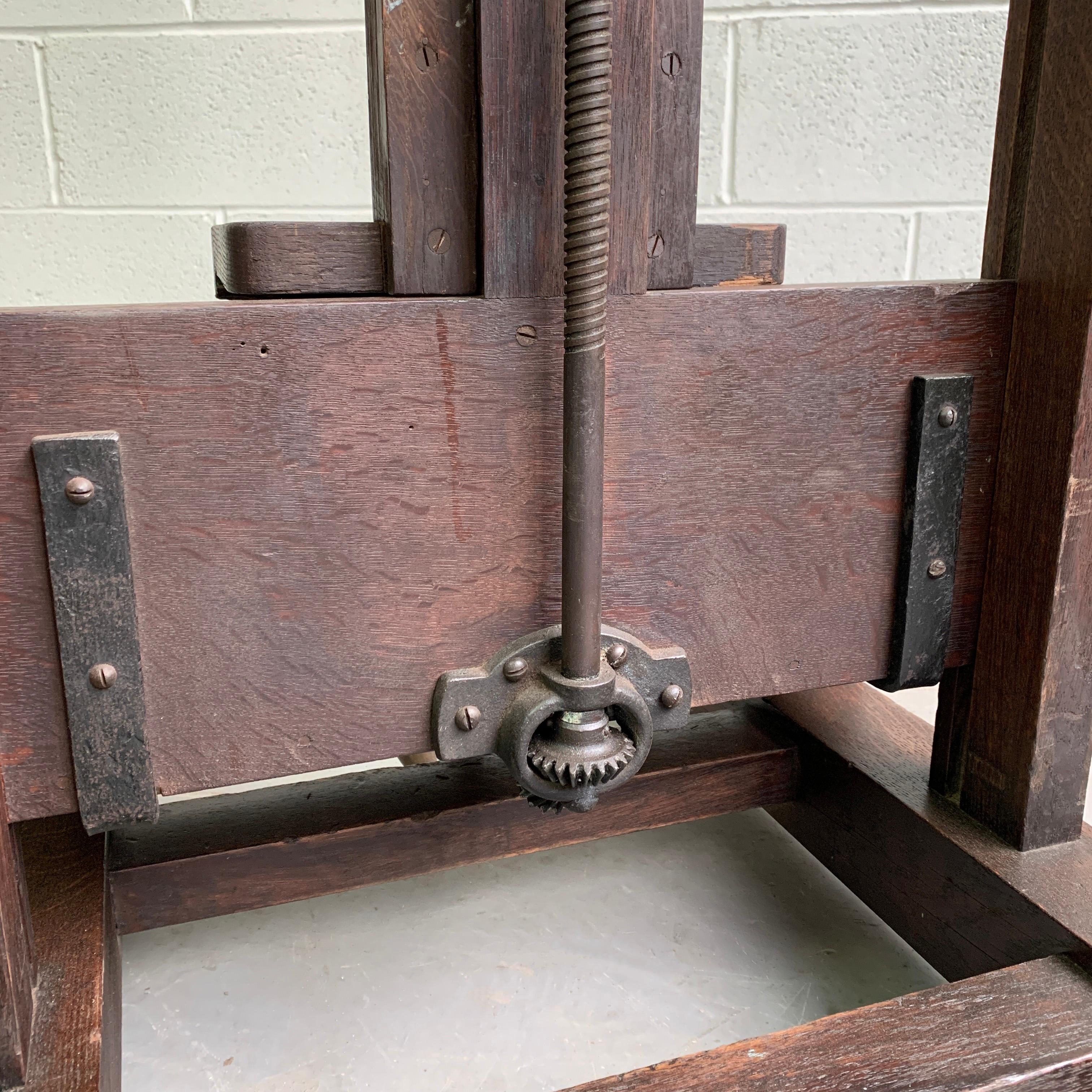 Antique Crank Adjustable Oak Artist Easel 4