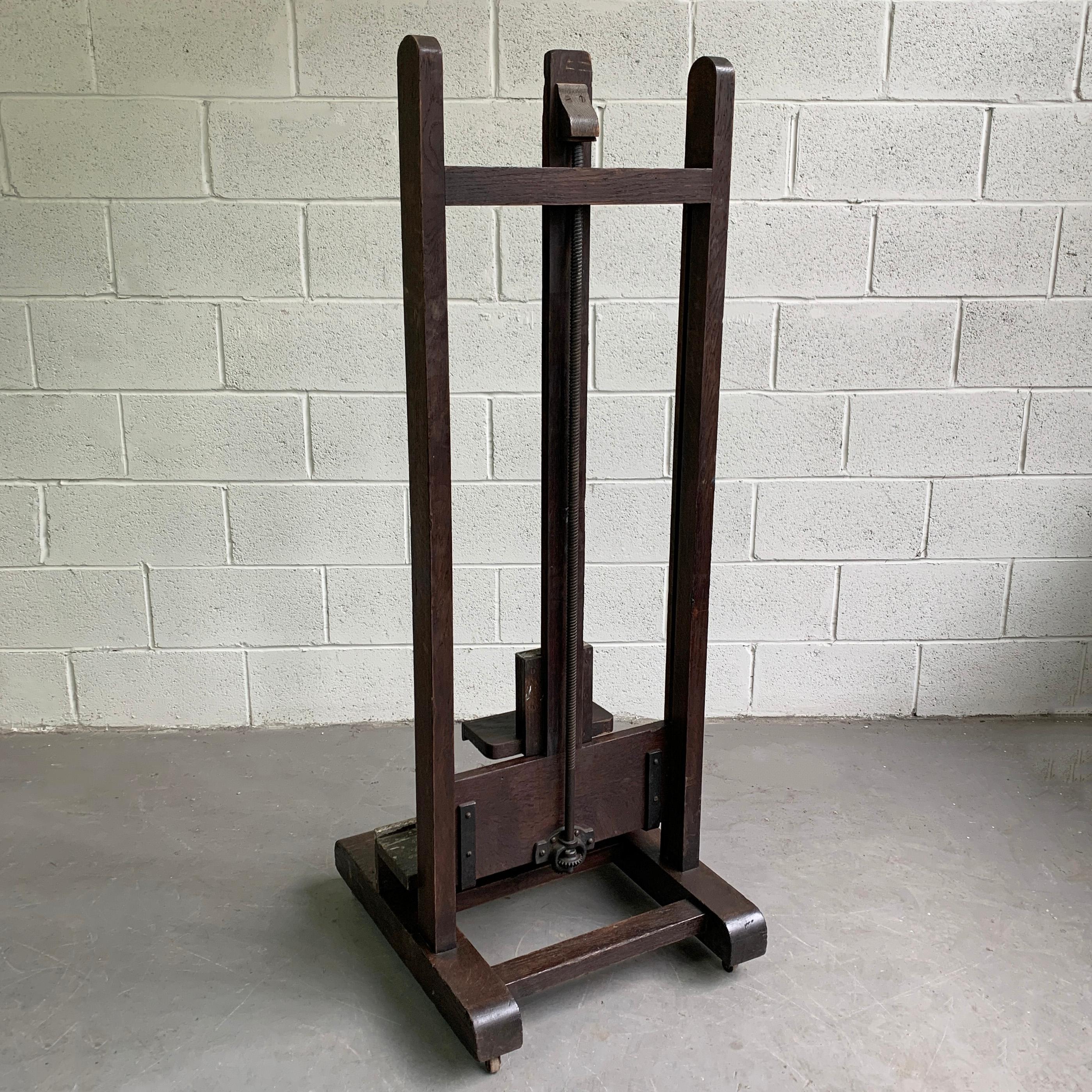 Antique Crank Adjustable Oak Artist Easel 3