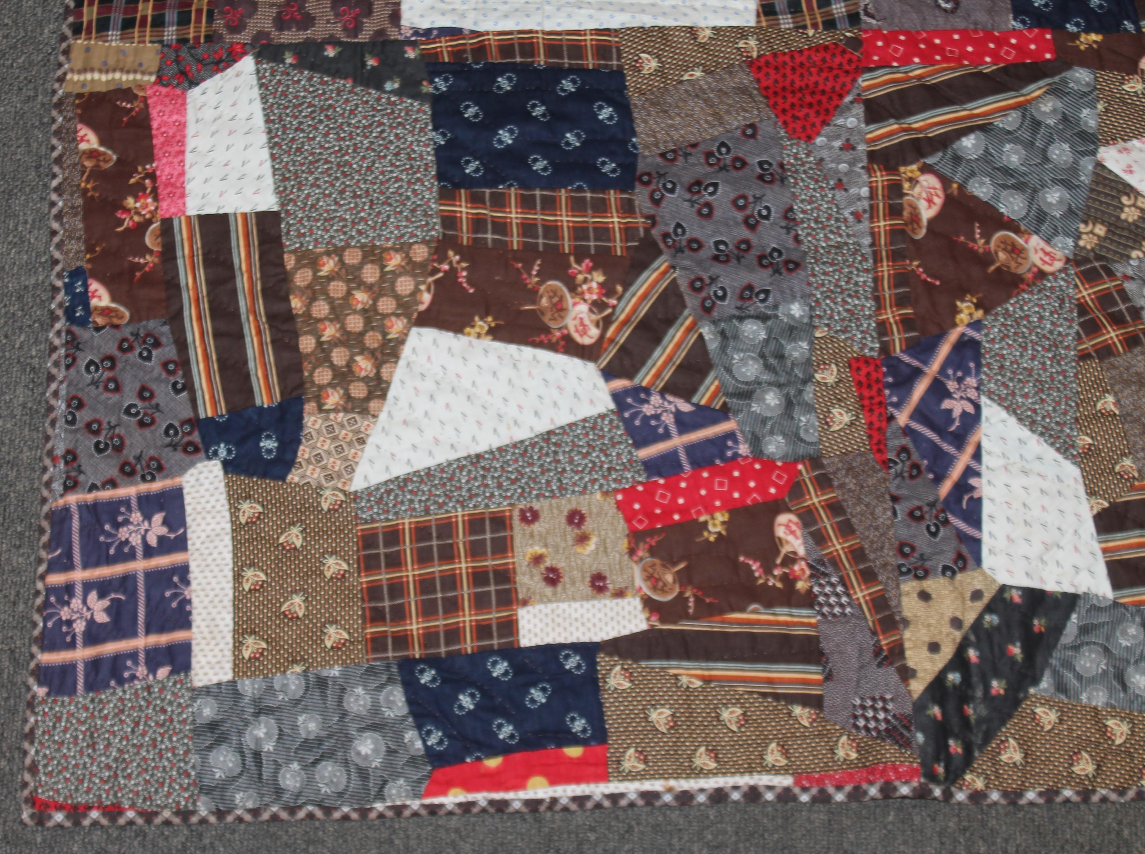 Antique Crazy Quilt from Pennsylvania In Good Condition In Los Angeles, CA
