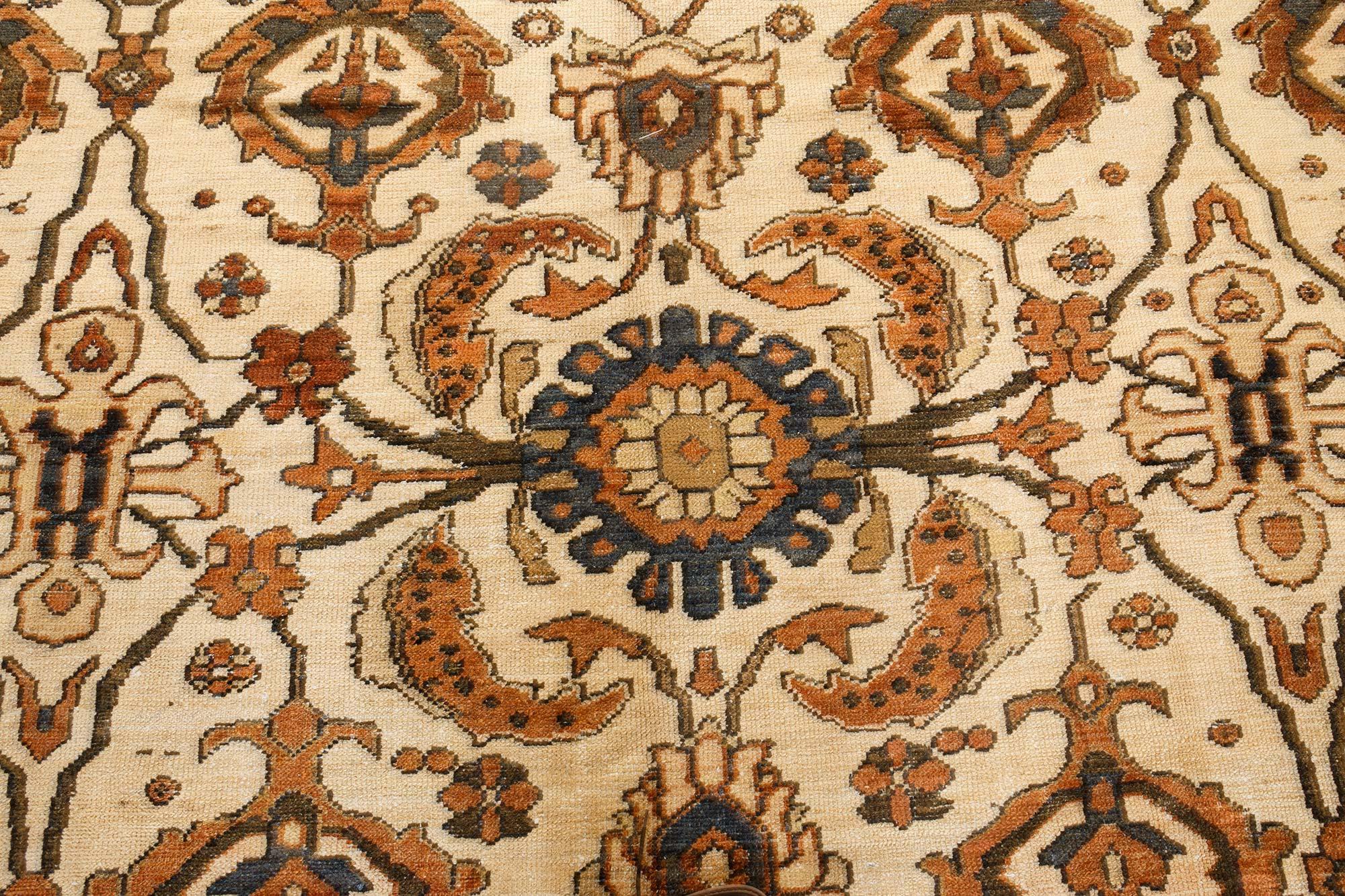 Antique Botanic Persian Sultanabad wool carpet
Size: 10'6