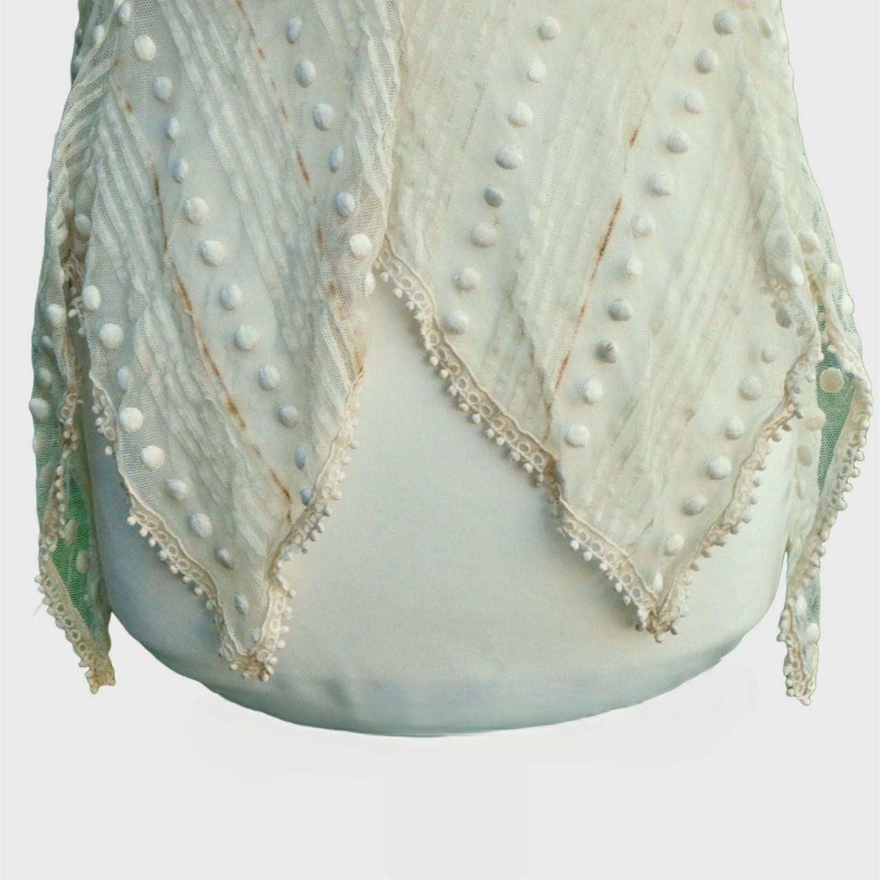 Veste ancienne en dentelle crème plissée et motif circulaire en tissu Unisexe en vente