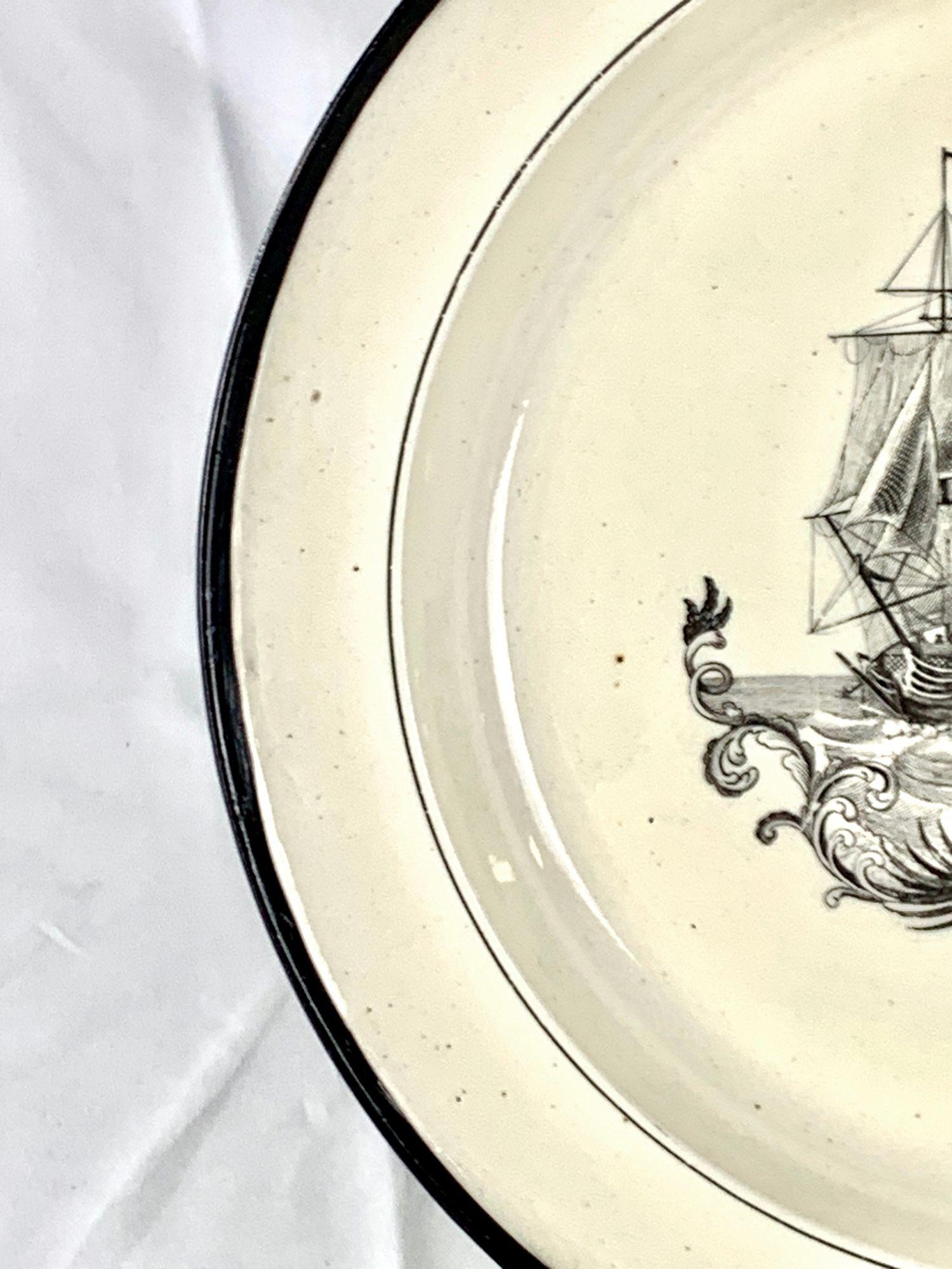 Giorgio III Antico piatto di crema con nave a vela, Inghilterra, circa 1805 in vendita