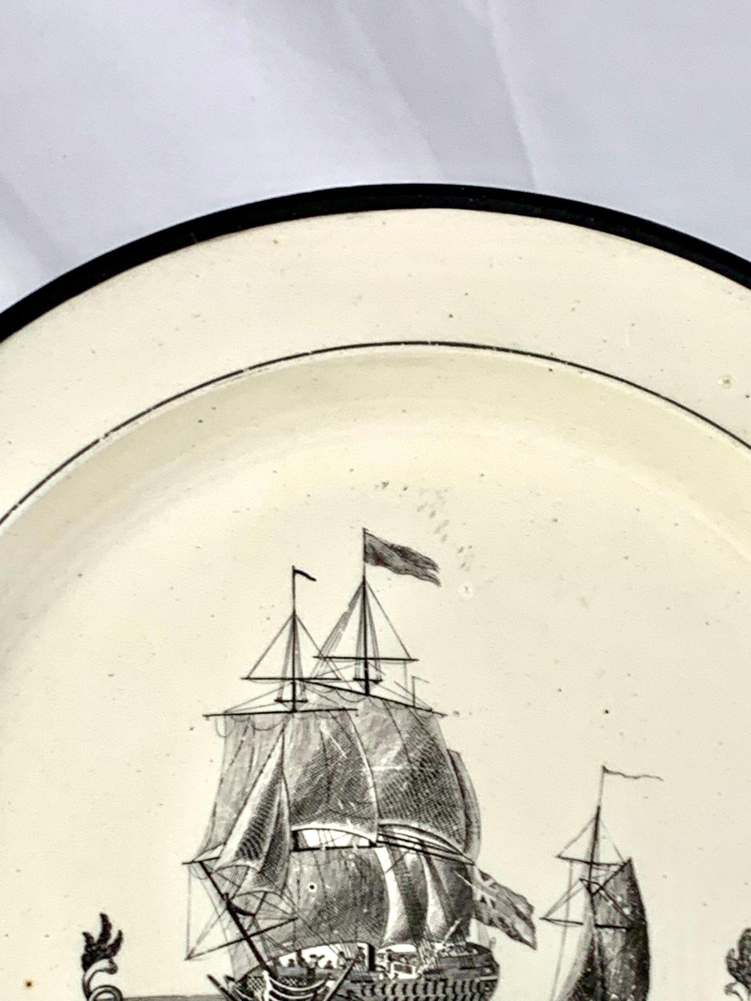 Antico piatto di crema con nave a vela, Inghilterra, circa 1805 In condizioni ottime in vendita a Katonah, NY