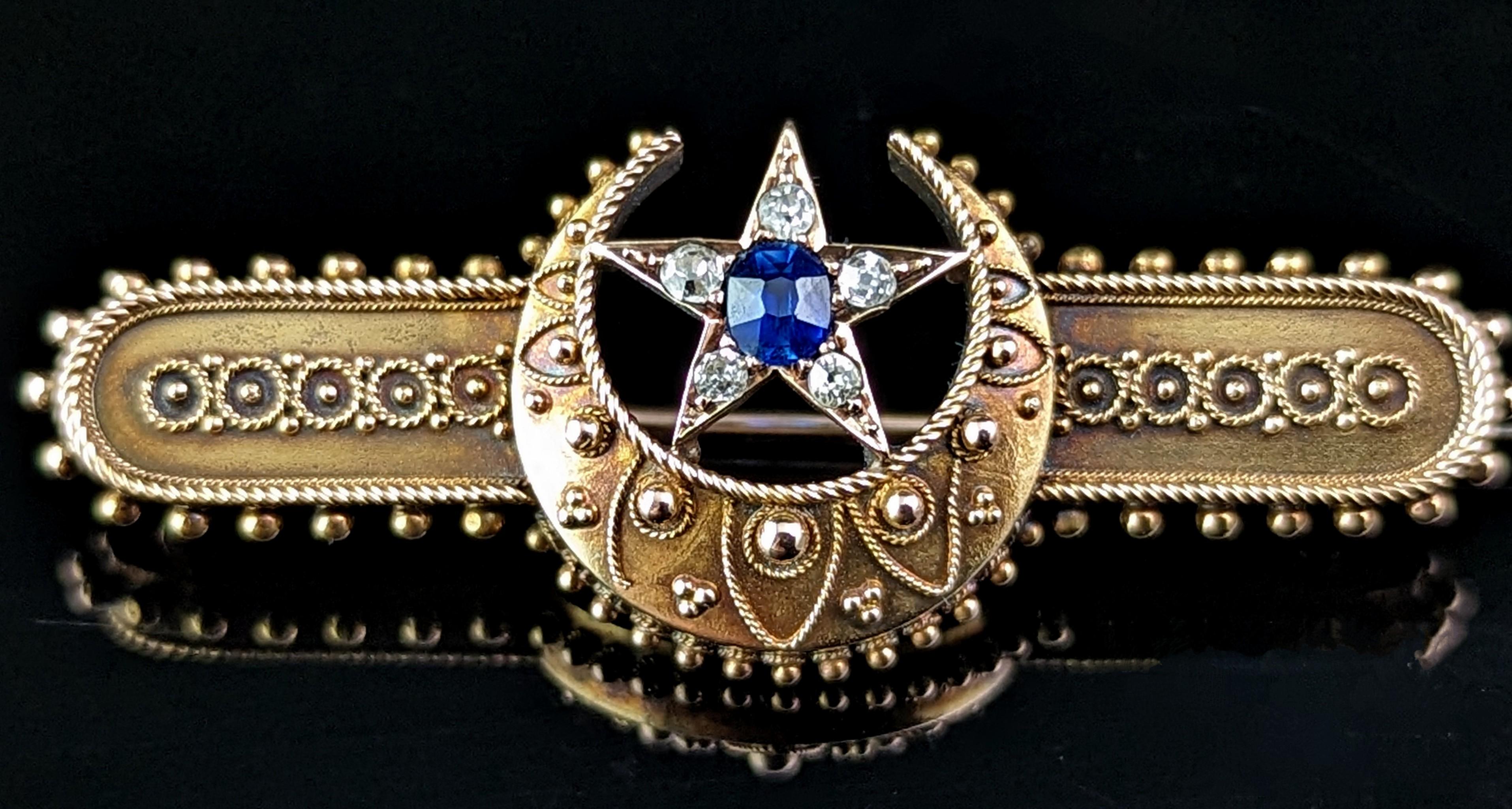 Broche ancienne croissant de lune et étoile, saphir et diamants, or 15 carats, boîte  en vente 2