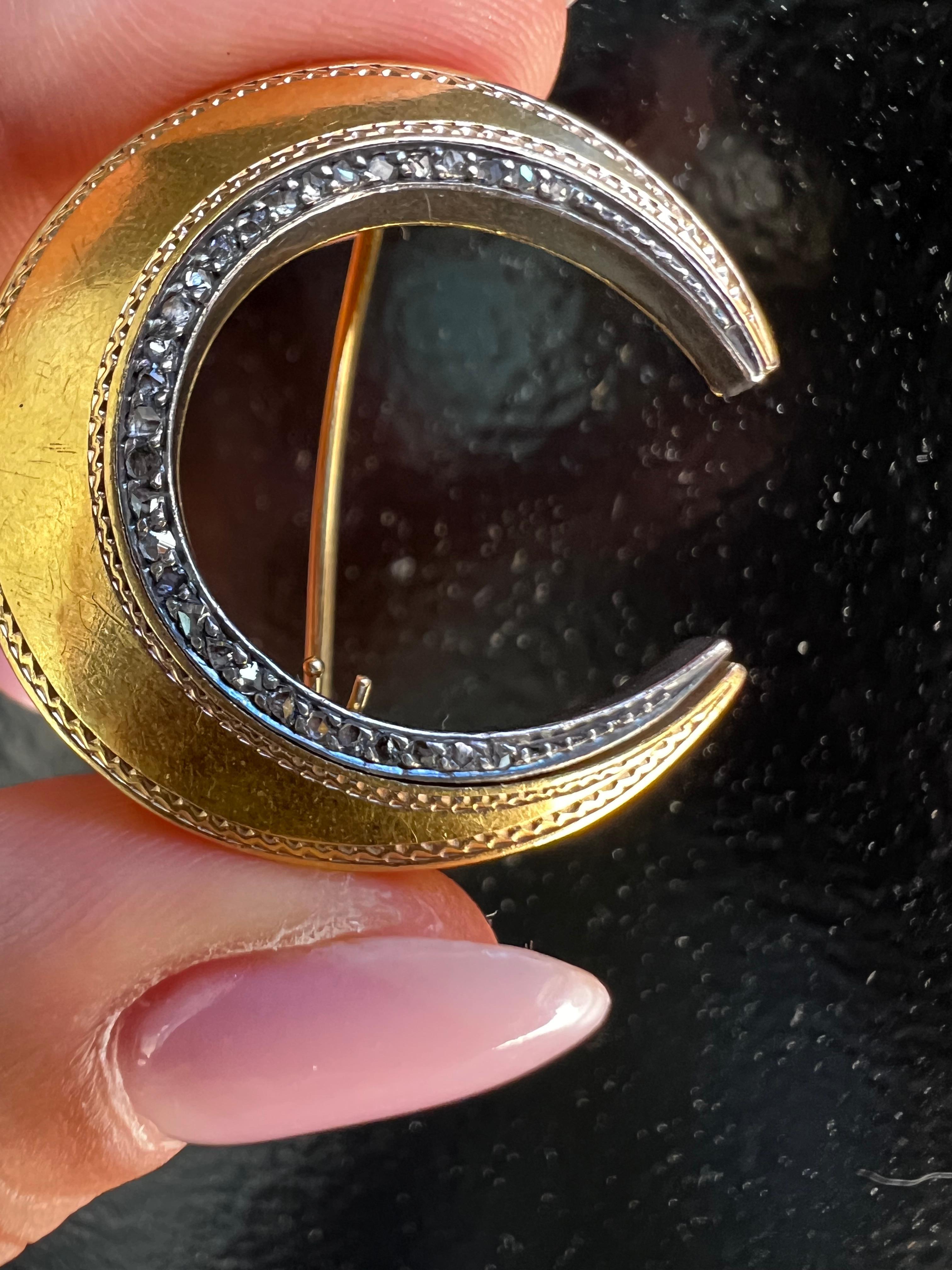 Broche ancienne Croissant de Lune Diamants taille rose Or jaune 18k Napoléon III en vente 2
