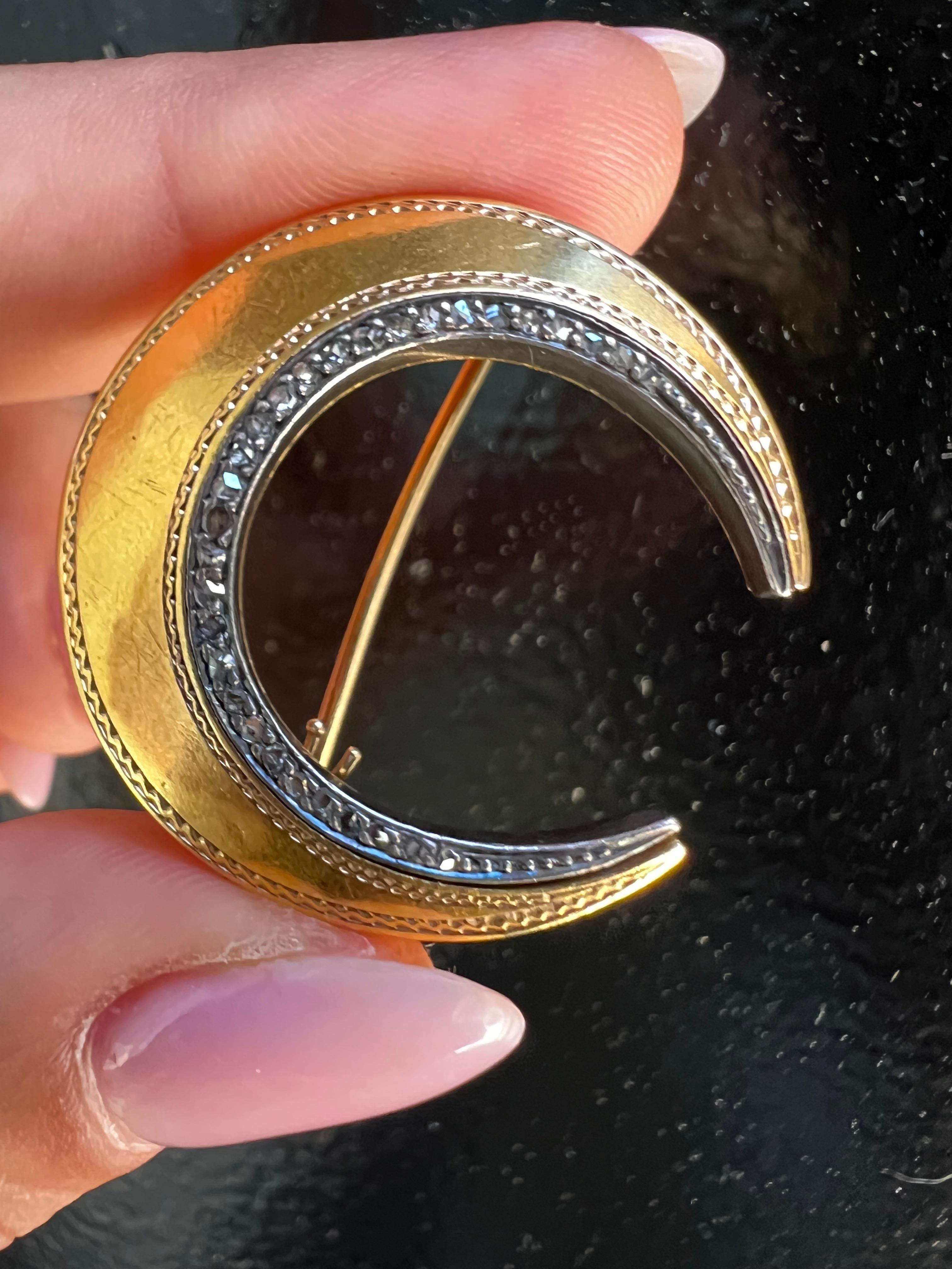 Broche ancienne Croissant de Lune Diamants taille rose Or jaune 18k Napoléon III en vente 3