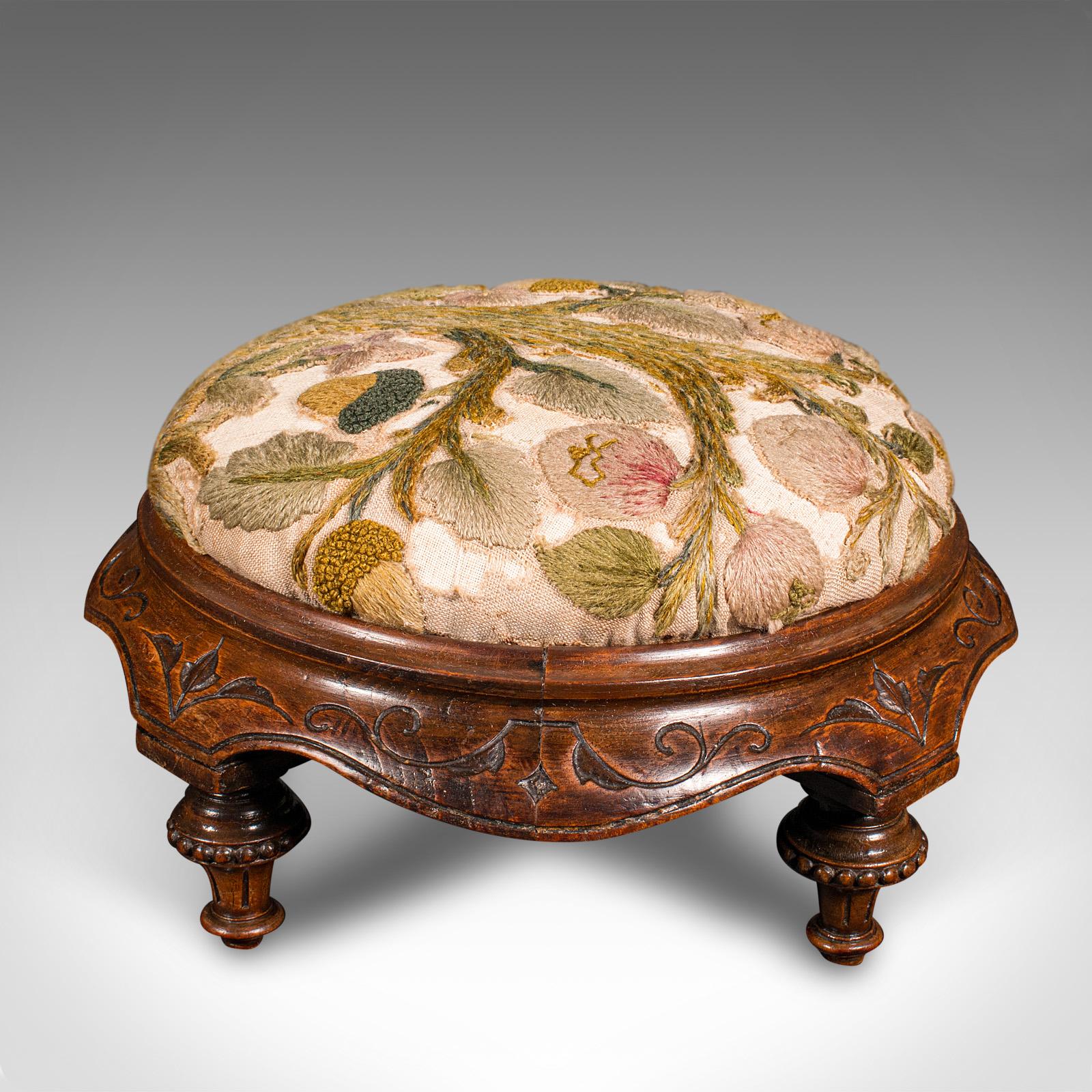 Antique Crewel Work Footstool, English, Walnut, Embroidery, Stool, Victorian In Good Condition In Hele, Devon, GB