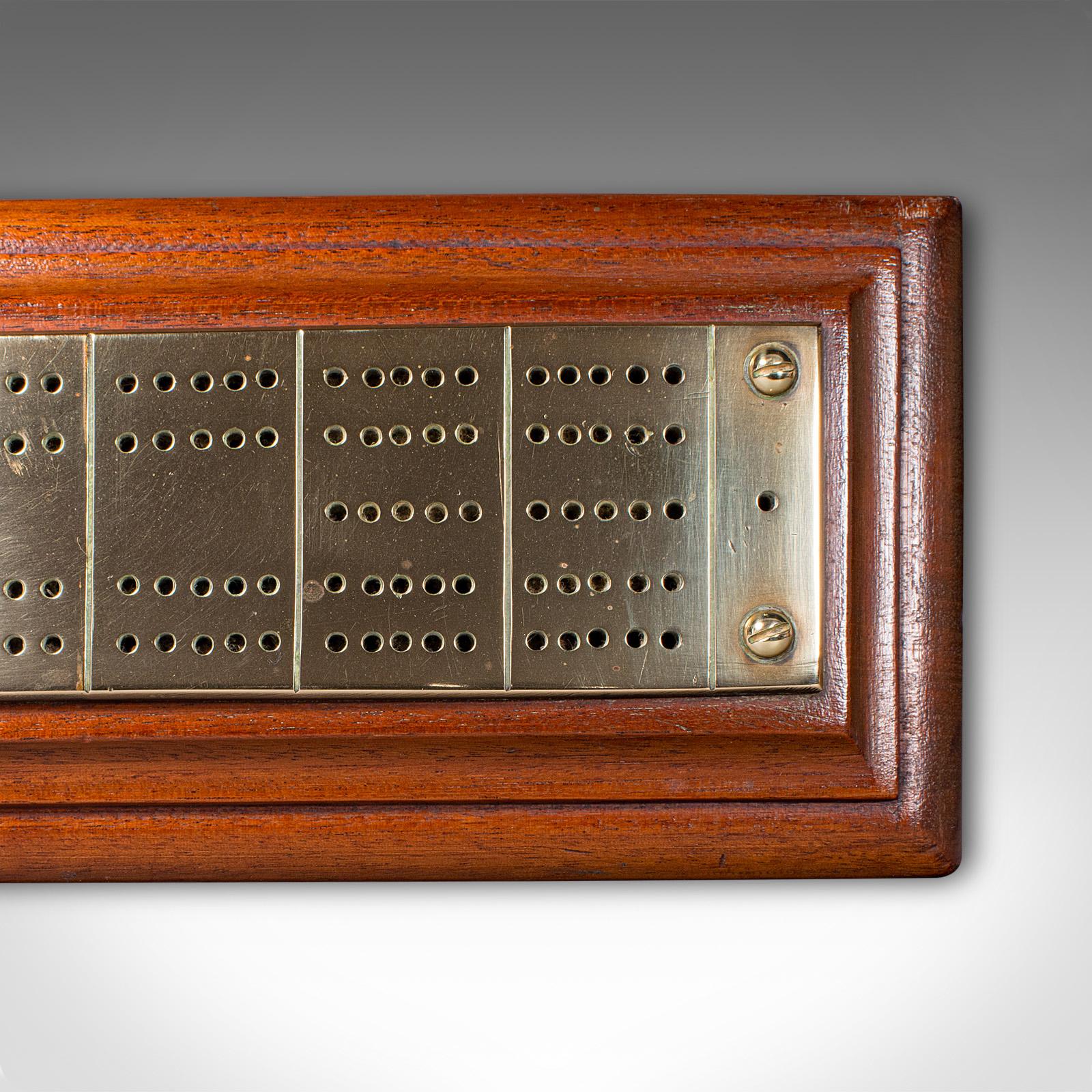 Antikes Cribbage Board, Englisch, traditionelles Spielbrett, viktorianisch, um 1900 (20. Jahrhundert) im Angebot