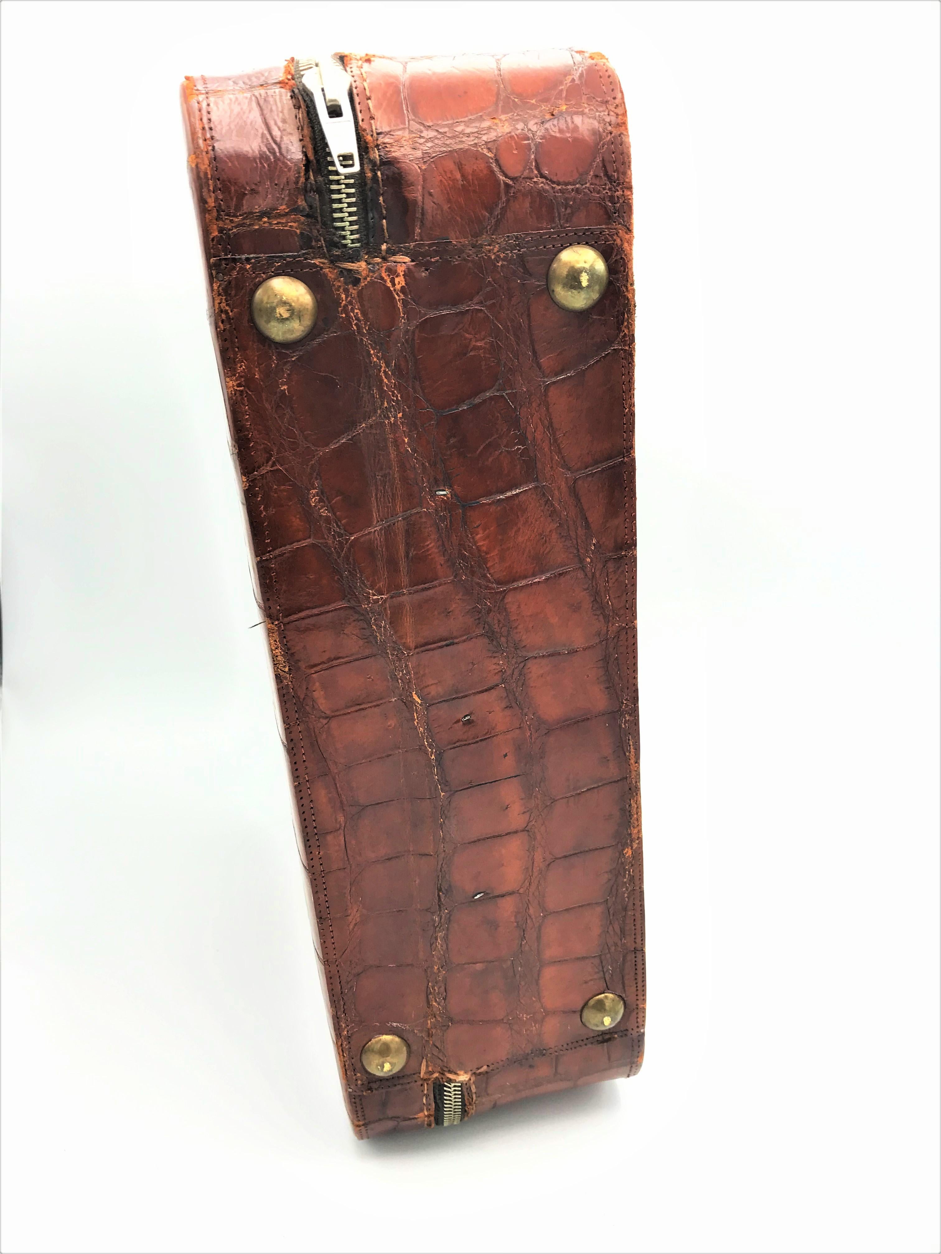 Antique Crocodile Beautycase around 19th Century UK For Sale 6