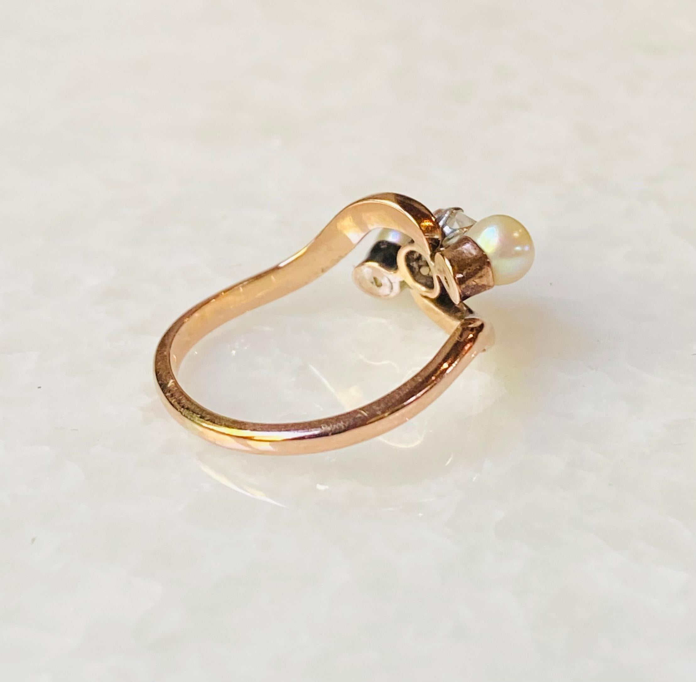 ring with 2 pearls
