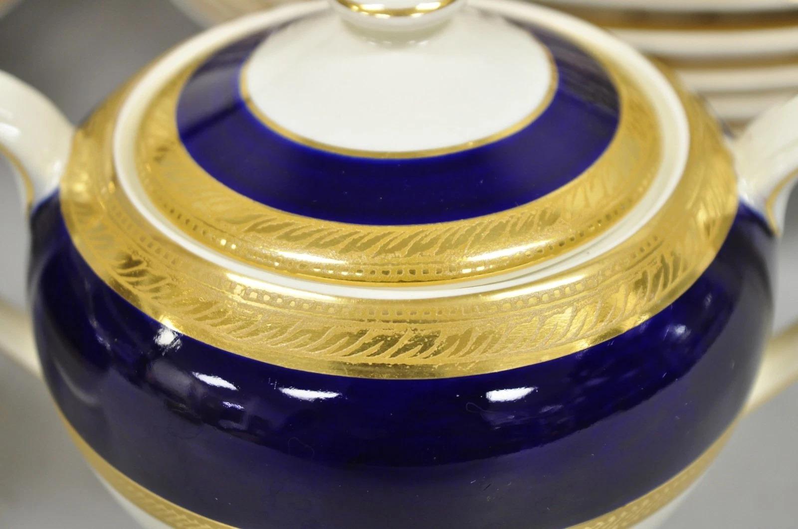 Regal Antique Crown Ducal England 