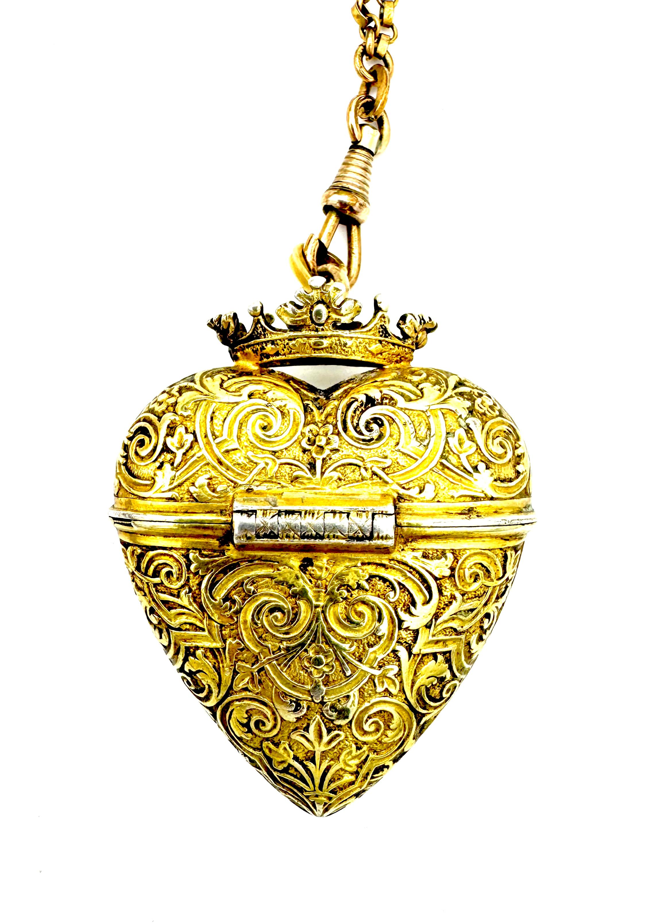 Antique Crowned Heart Pendant Box Locket Vinaigrette Silver Gilt Metal In Good Condition For Sale In Munich, Bavaria