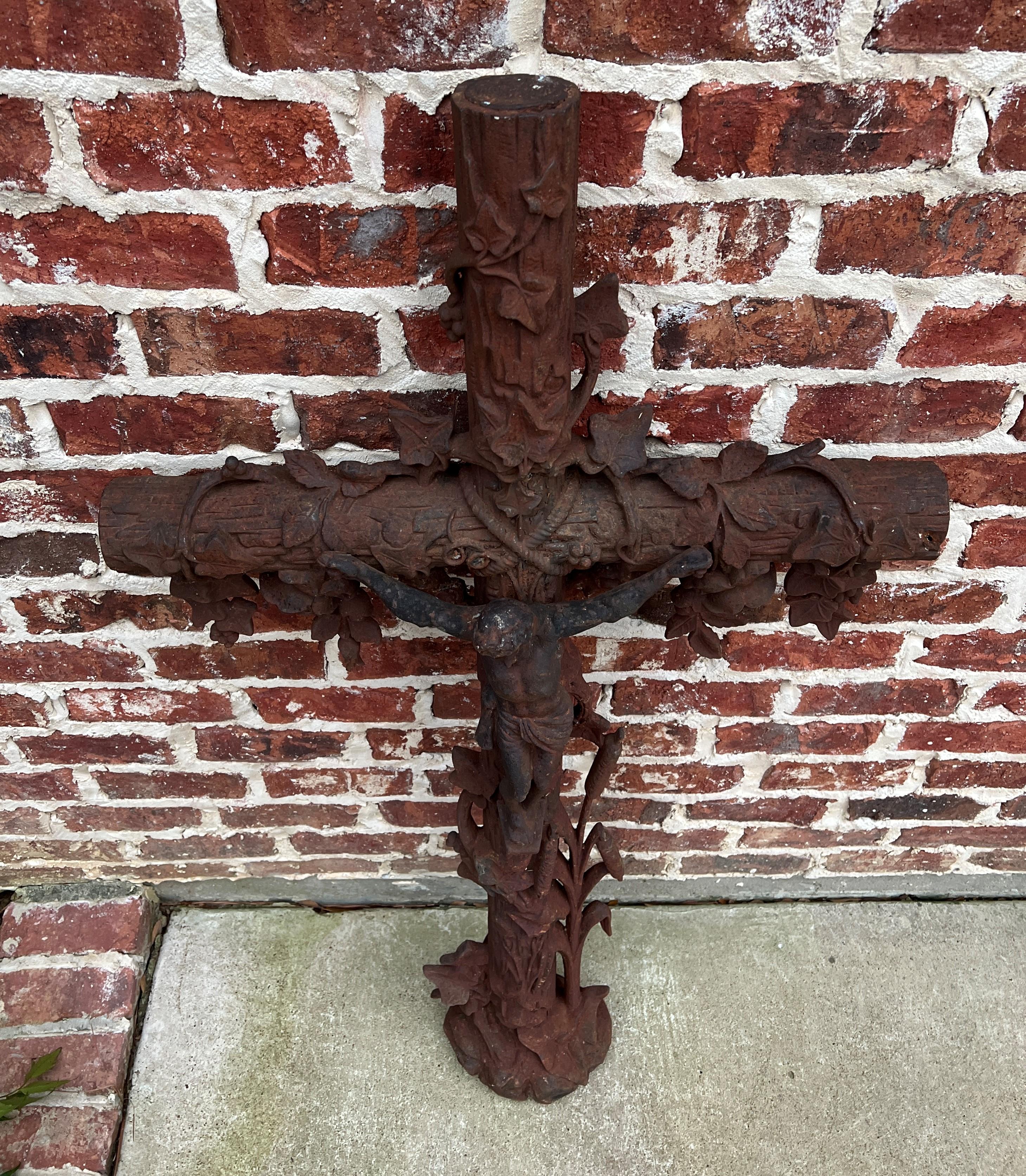 19th Century Antique Crucifix Cross Cast Iron Garden Architectural Chapel Church Cemetery #1 For Sale
