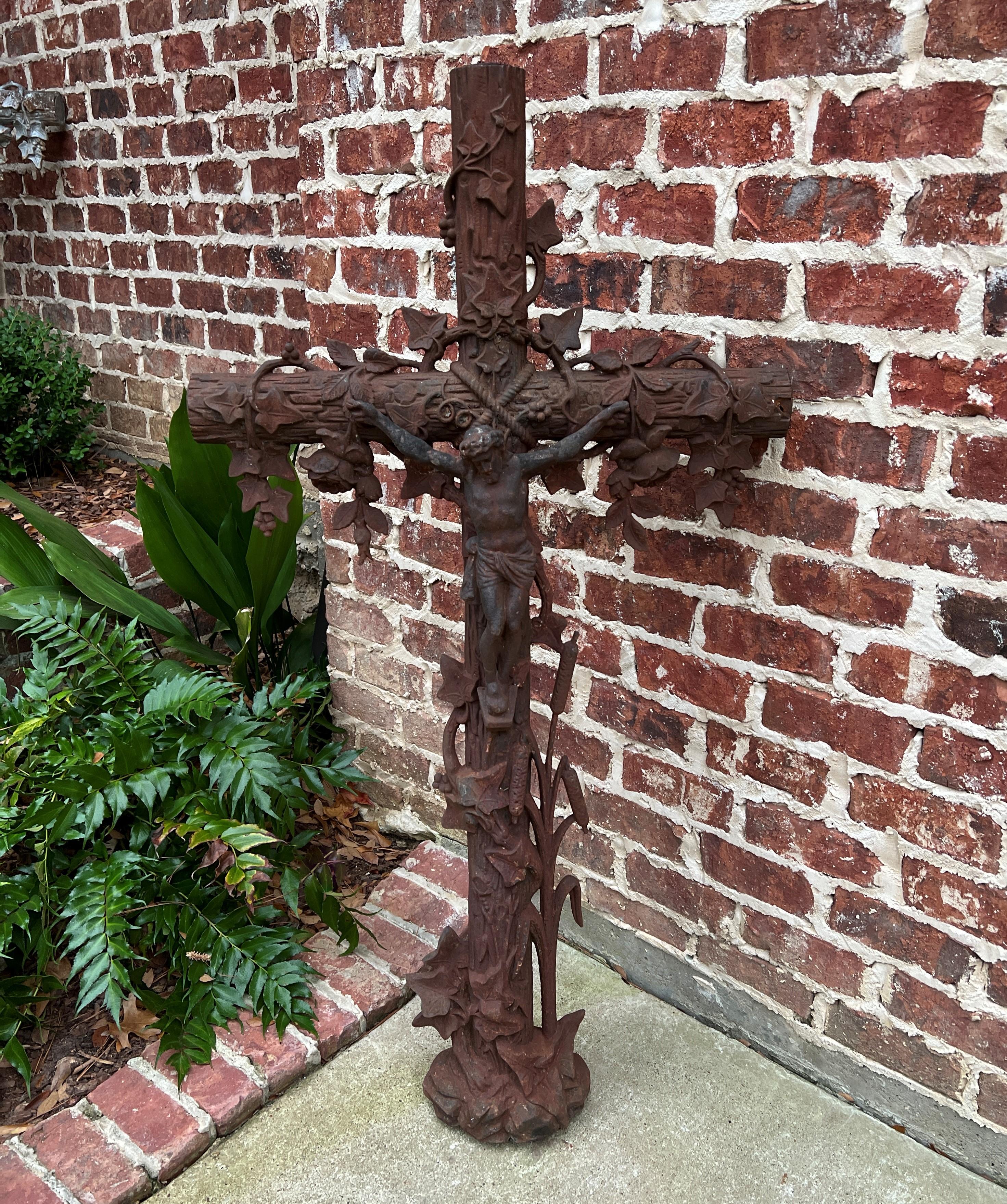 Antique Crucifix Cross Cast Iron Garden Architectural Chapel Church Cemetery #1 For Sale 2