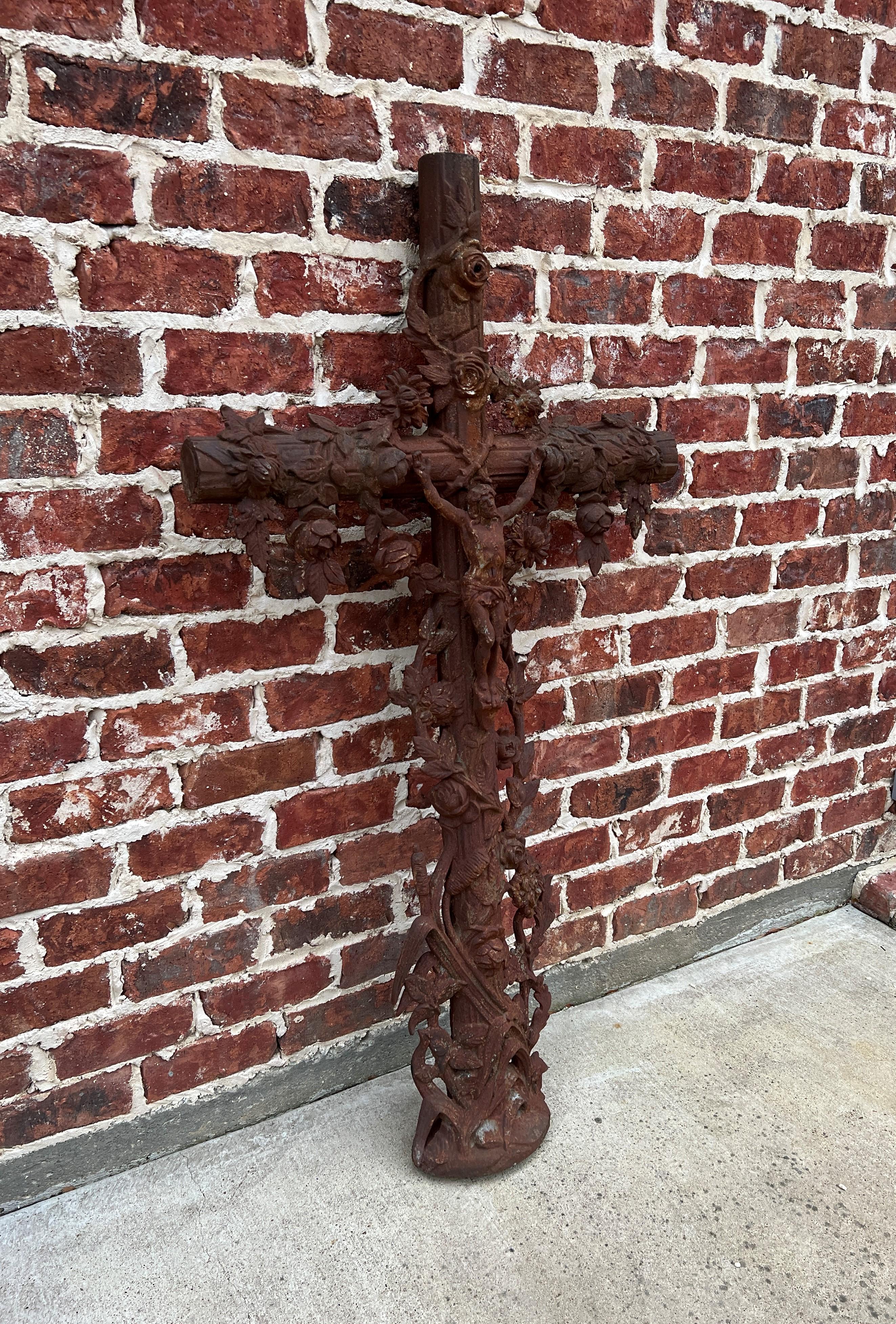 Victorian Antique Crucifix Cross Cast Iron Garden Architectural Chapel Church Cemetery #2 For Sale