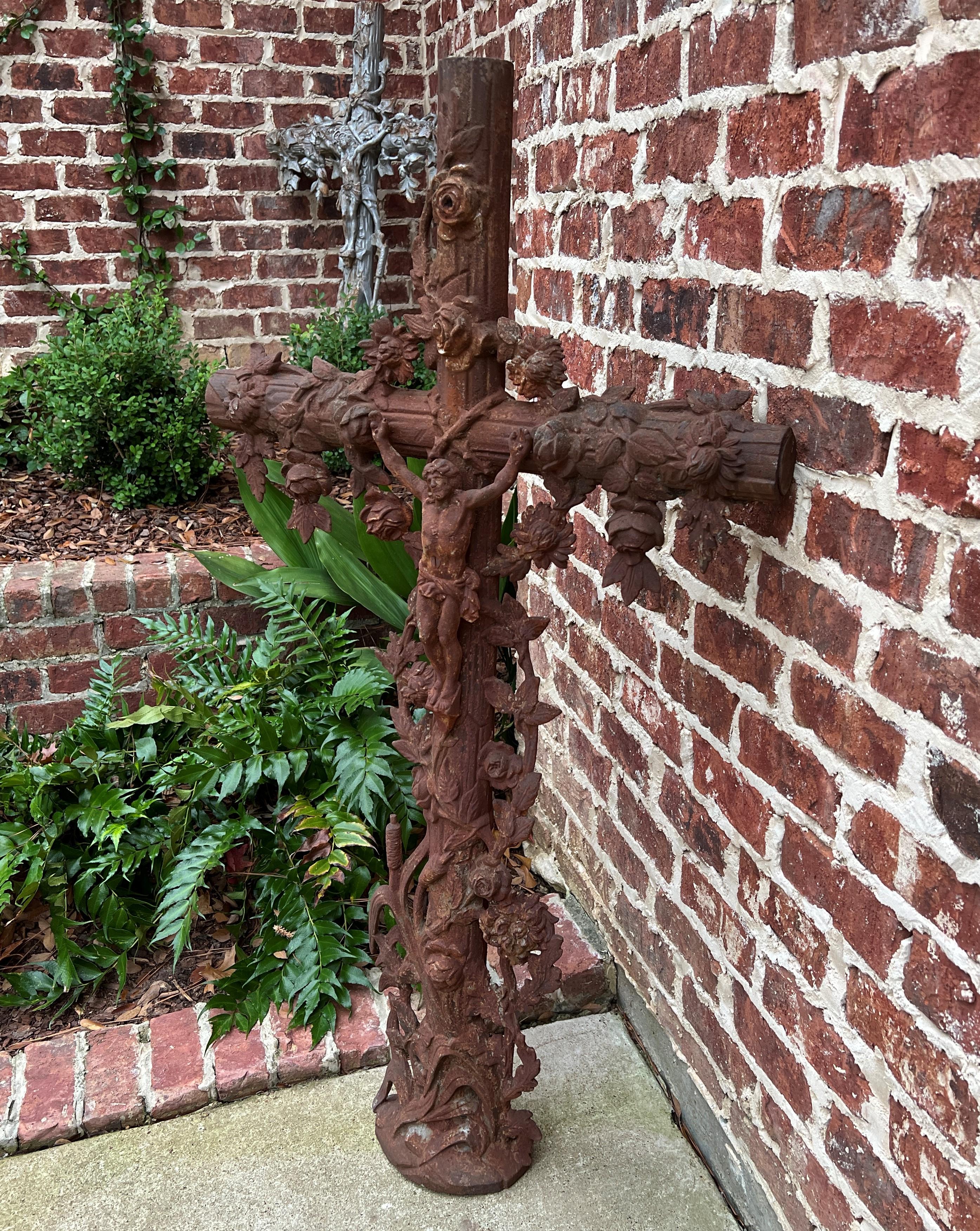 Antique Crucifix Cross Cast Iron Garden Architectural Chapel Church Cemetery #2 For Sale 1