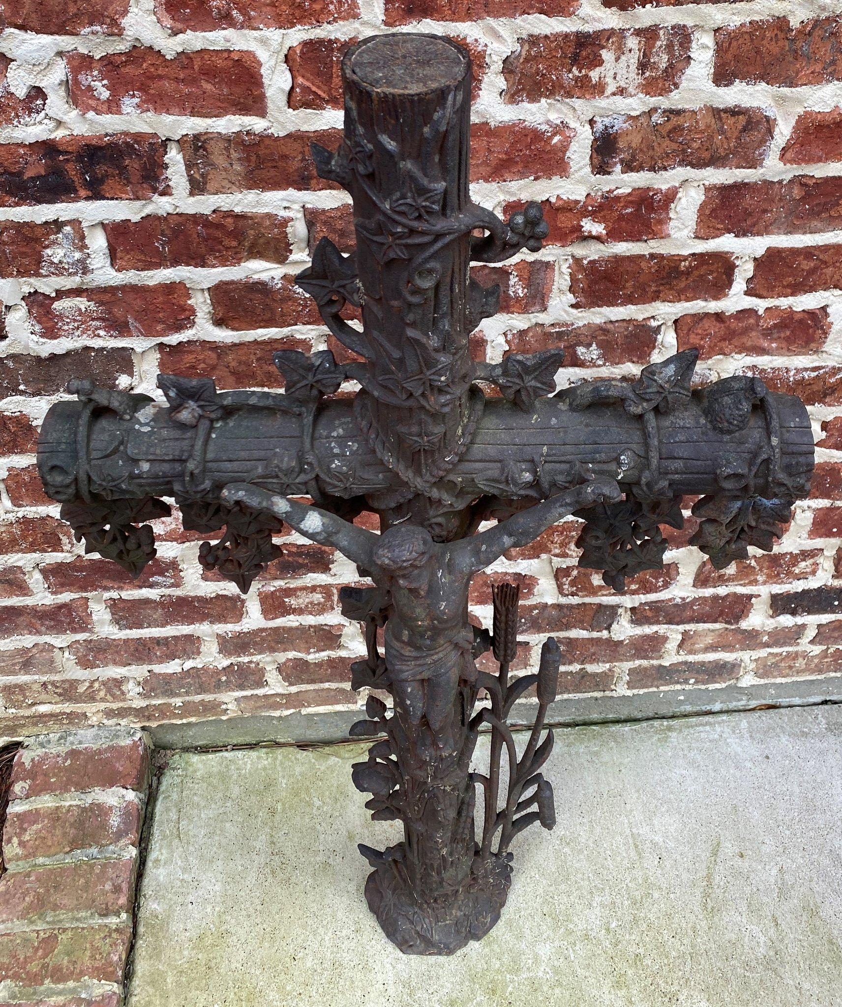 Antique Crucifix Cross Cast Iron Garden Architectural Chapel Church Cemetery 1