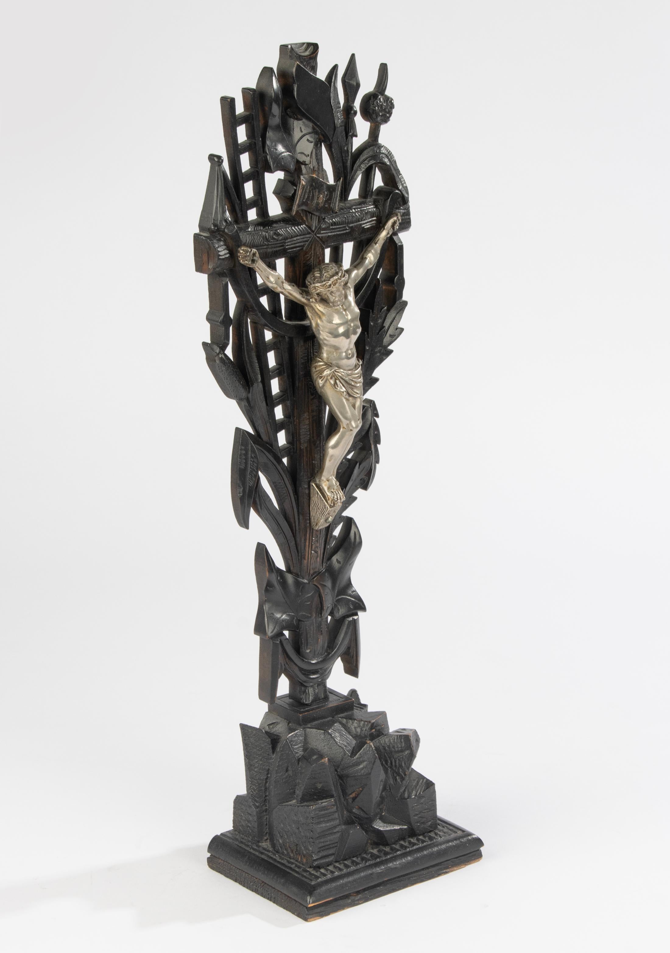 Antique Crucifix Stand - Silver Plated Jesus Christ - Wood Carved Cross For Sale 7