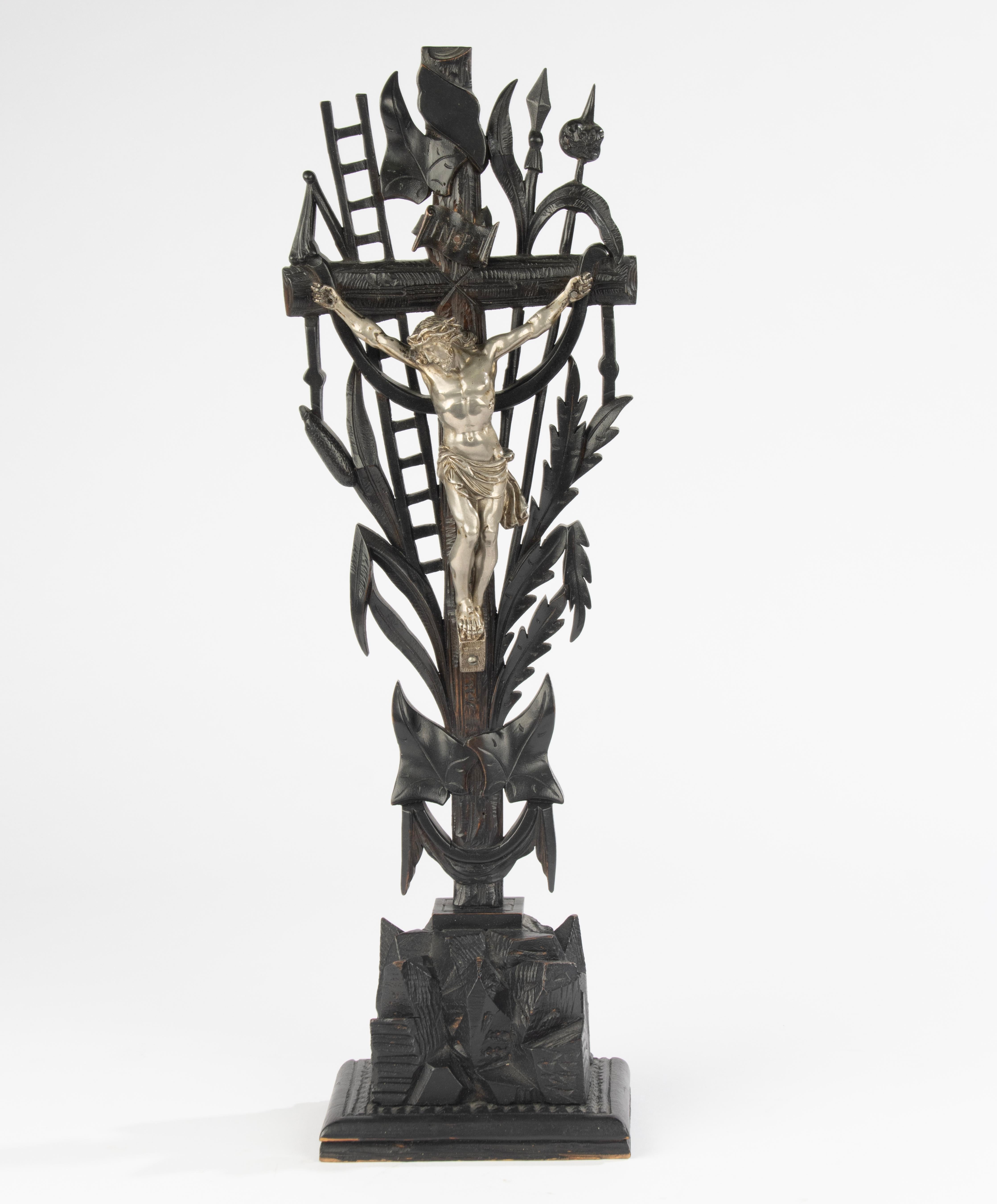 French Antique Crucifix Stand - Silver Plated Jesus Christ - Wood Carved Cross For Sale