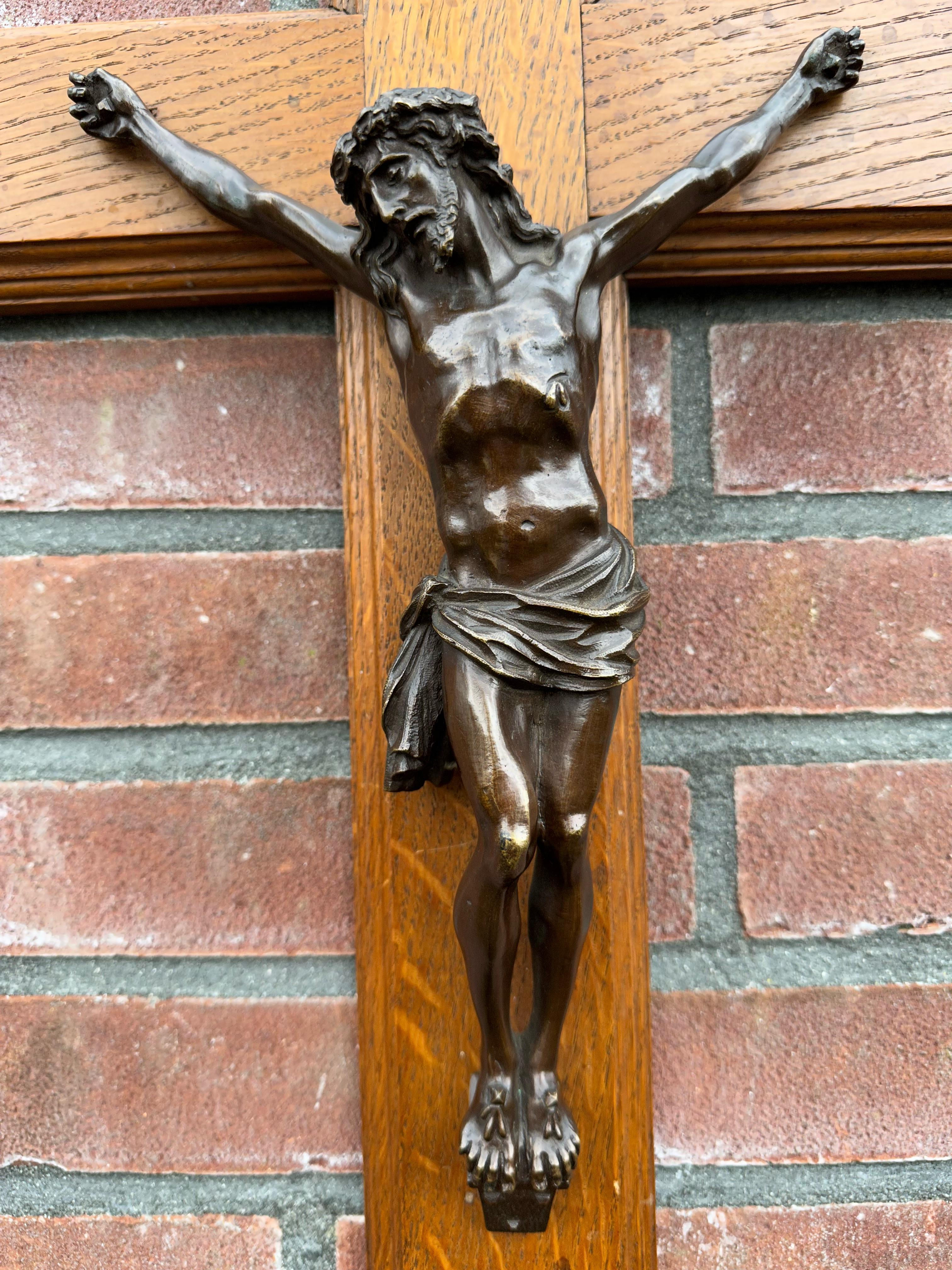 Antique Crucifix w. Bronze Corpus and Stunning Hand Carved Oakwood Cross For Sale 3