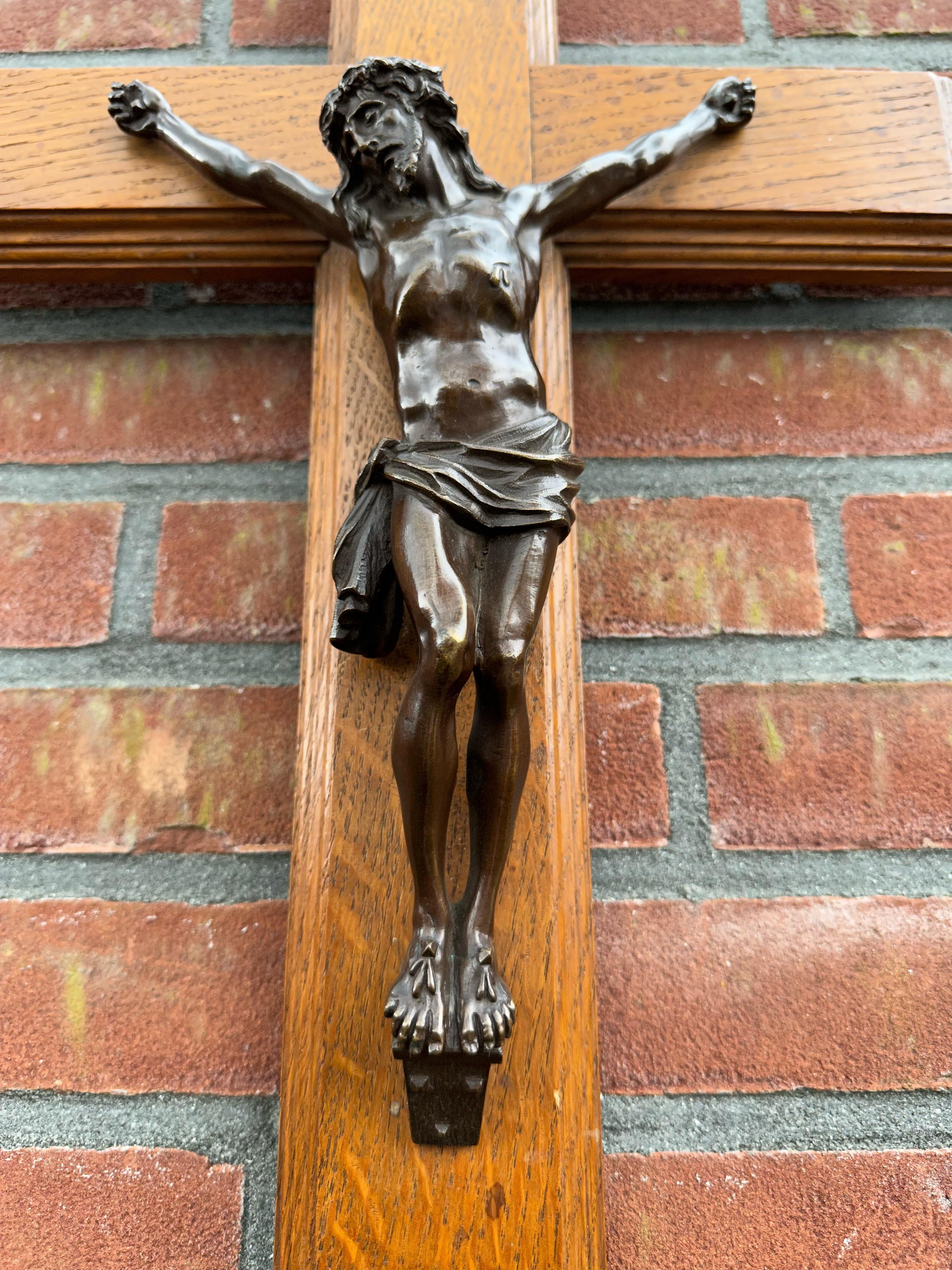 Antique Crucifix w. Bronze Corpus and Stunning Hand Carved Oakwood Cross For Sale 10