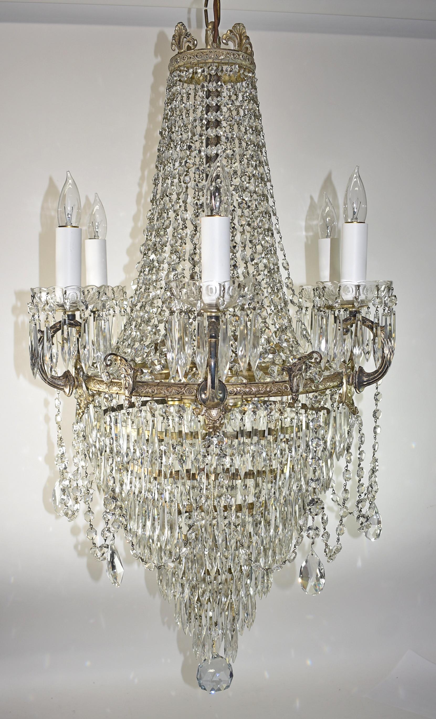 Antique Crystal and Brass Chandelier In Good Condition For Sale In Toledo, OH