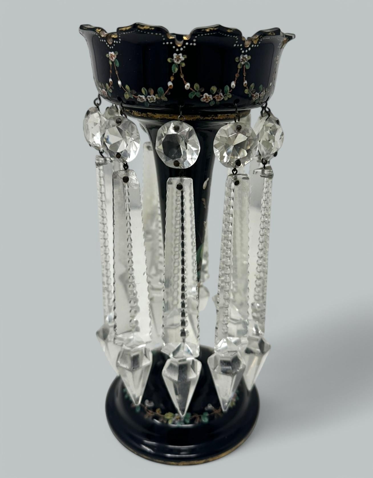 XIX secolo Antico vaso portacandele in cristallo di Boemia con smalto dorato nero in vendita