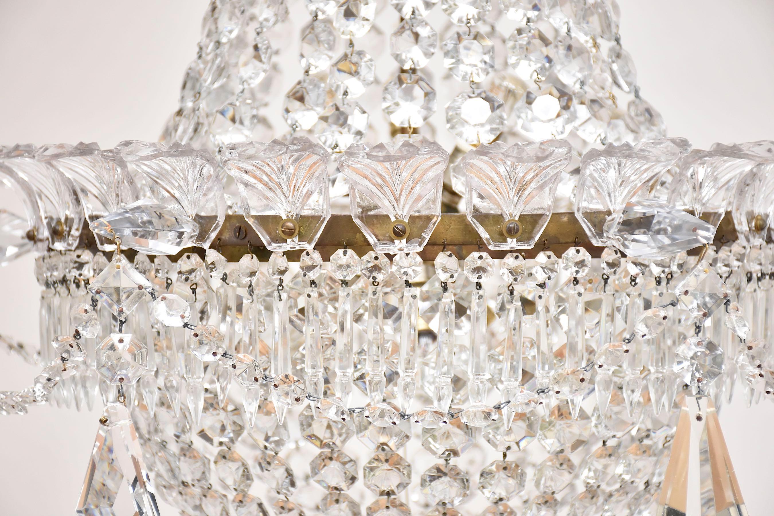 French Antique crystal chandelier in the style of Louis XVI For Sale