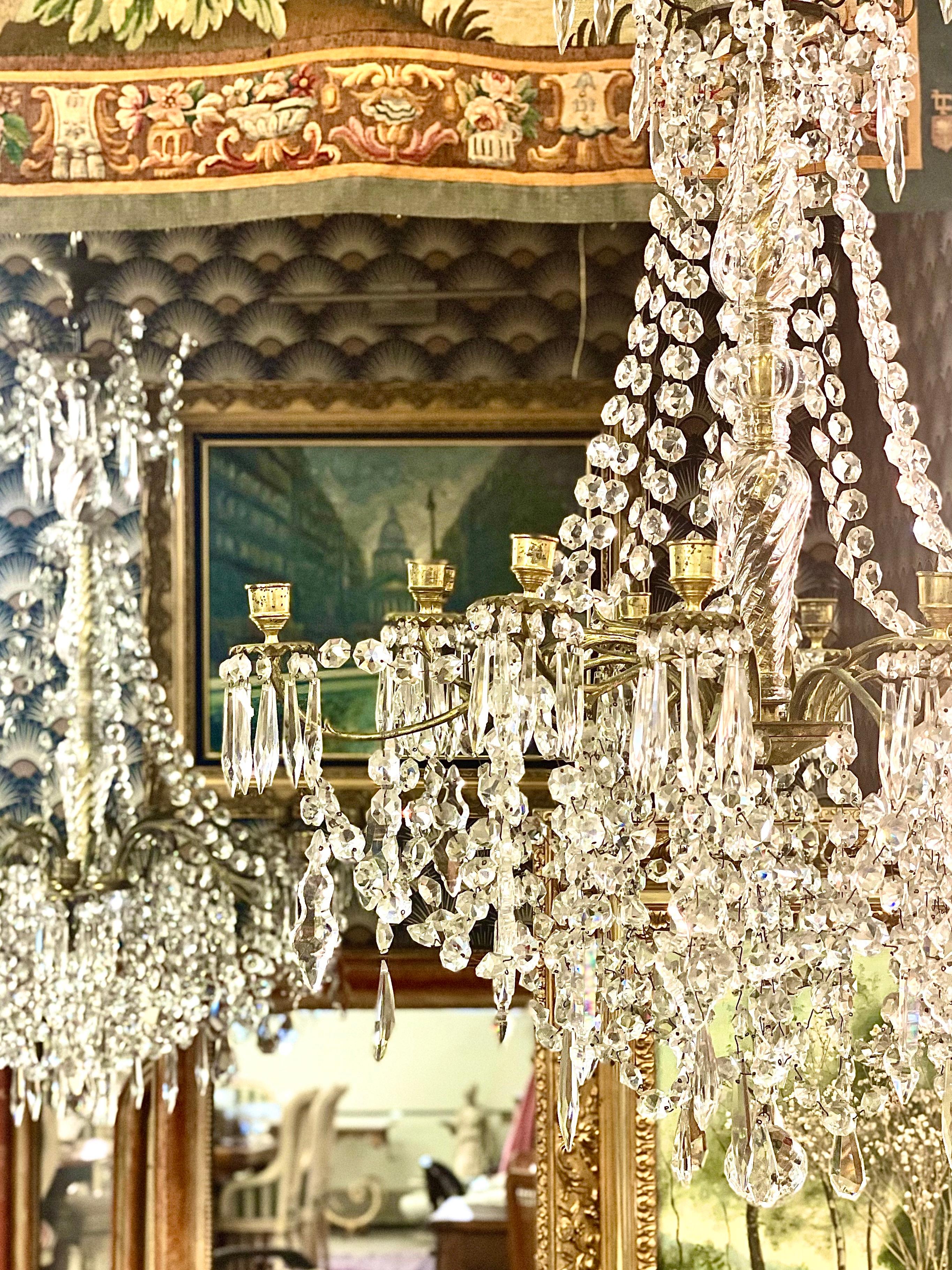 Lustre à 12 Lights en cristal français des années 1880  en vente 2