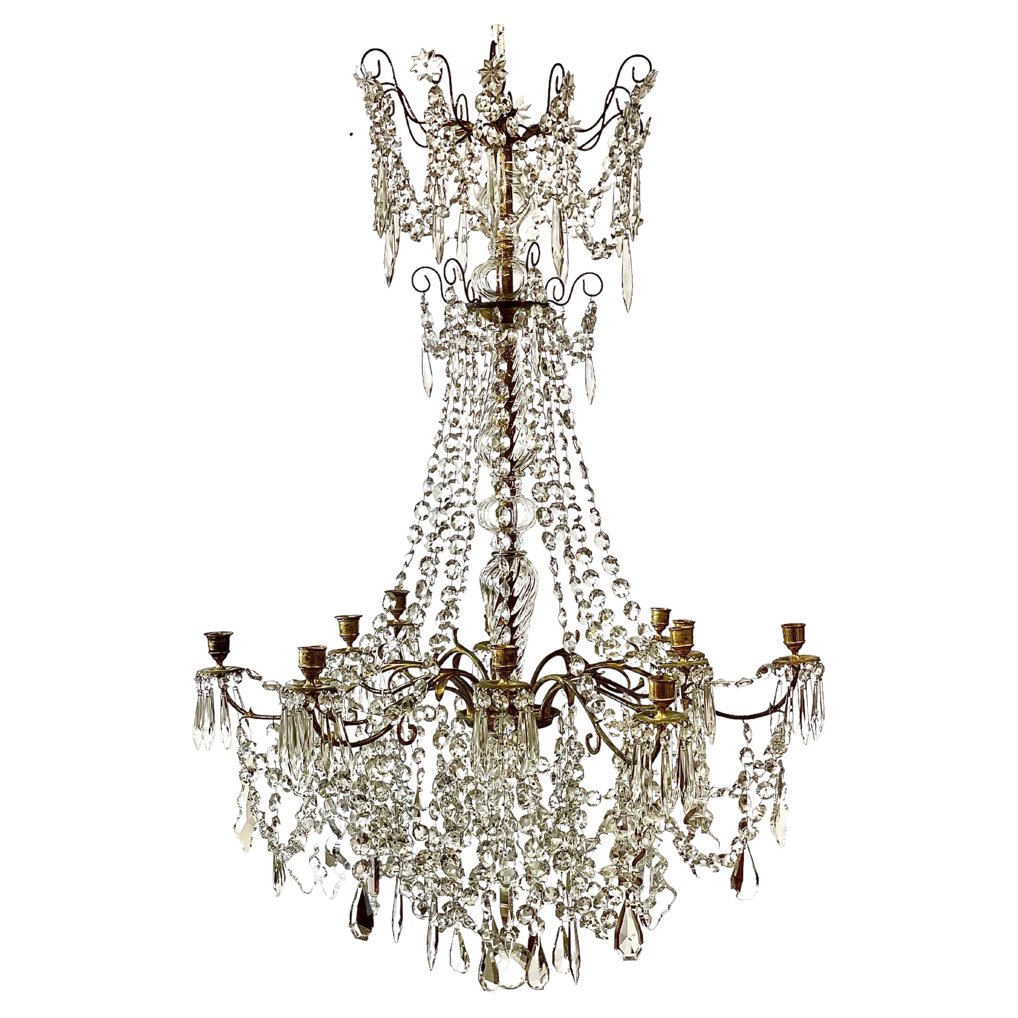 19th Century Large Crystal and Bronze Chandelier of 12 Lights For Sale