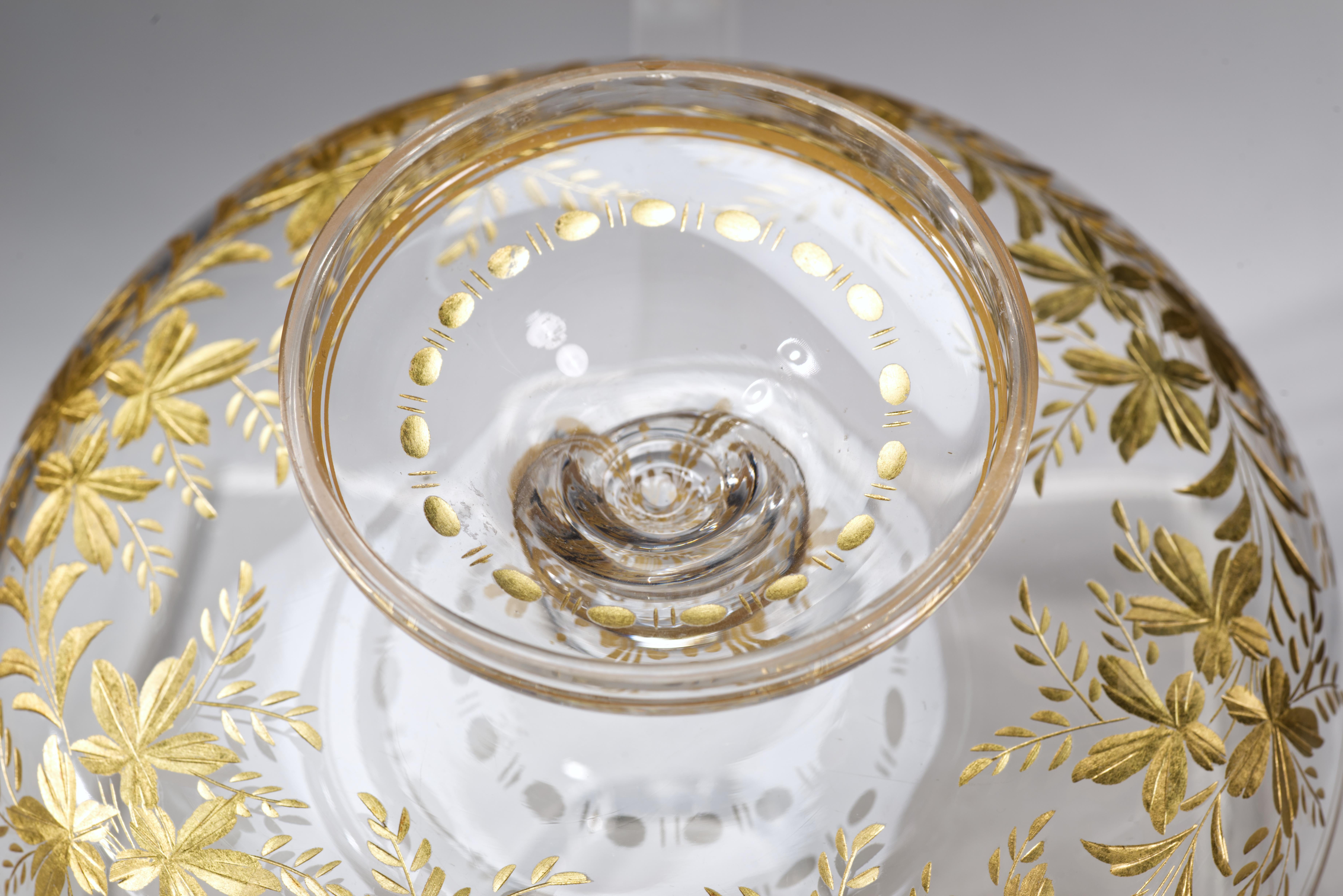 Antiguo Cuenco con Pie Tazza Tallado en Cristal Dorado, attrb a Josephinenhutte en venta 4