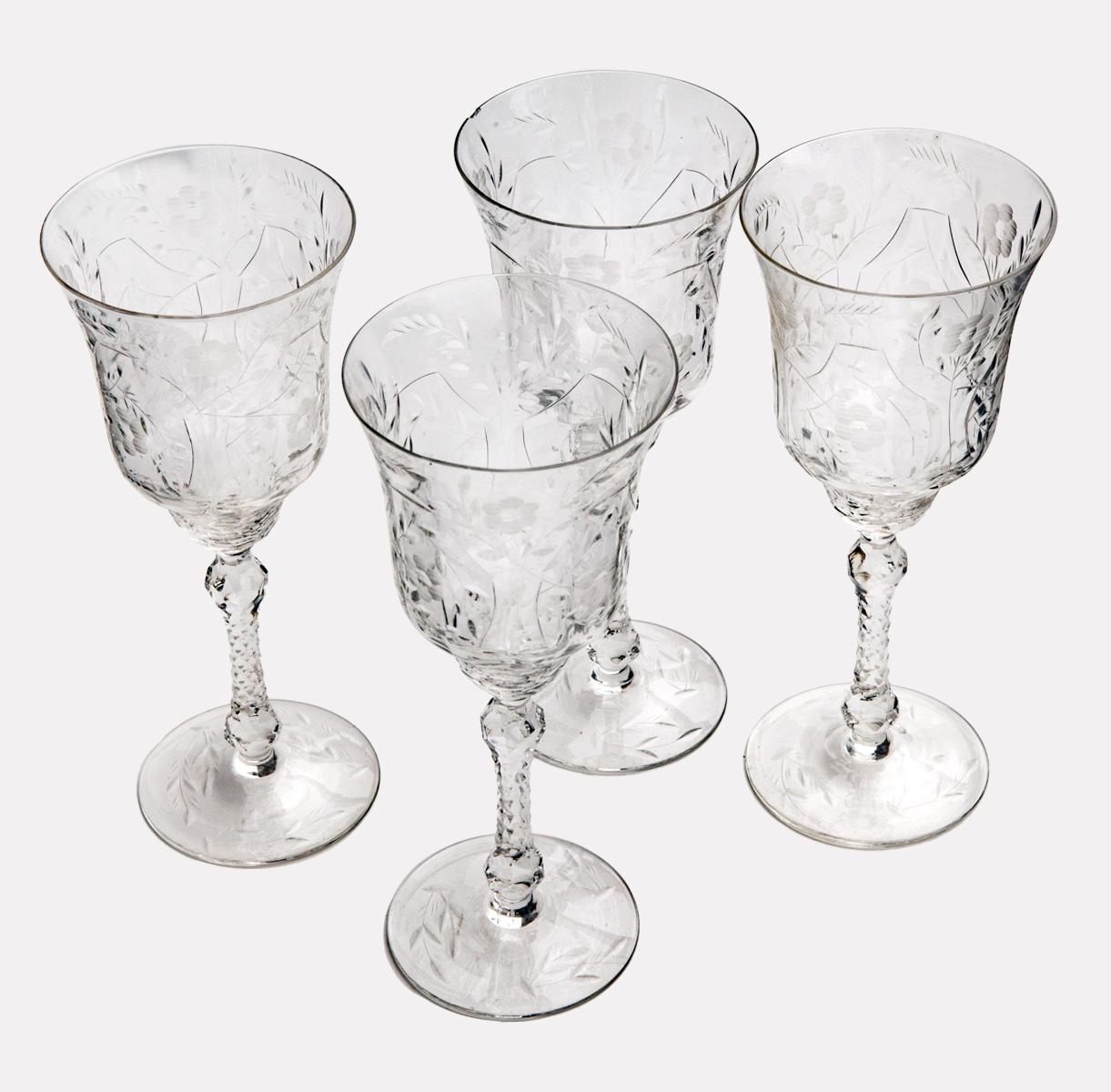 Europeo Antichi calici di cristallo tagliato; set /4 in vendita