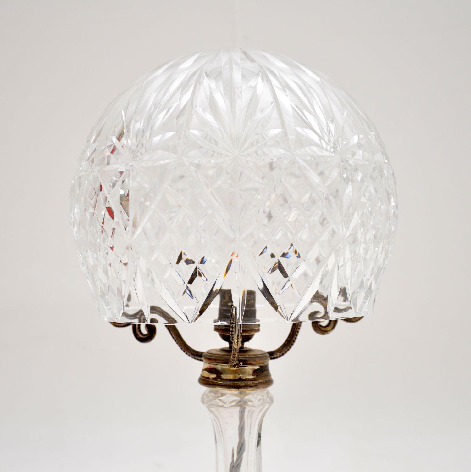 Art nouveau Lampe de table ancienne en verre de cristal en vente
