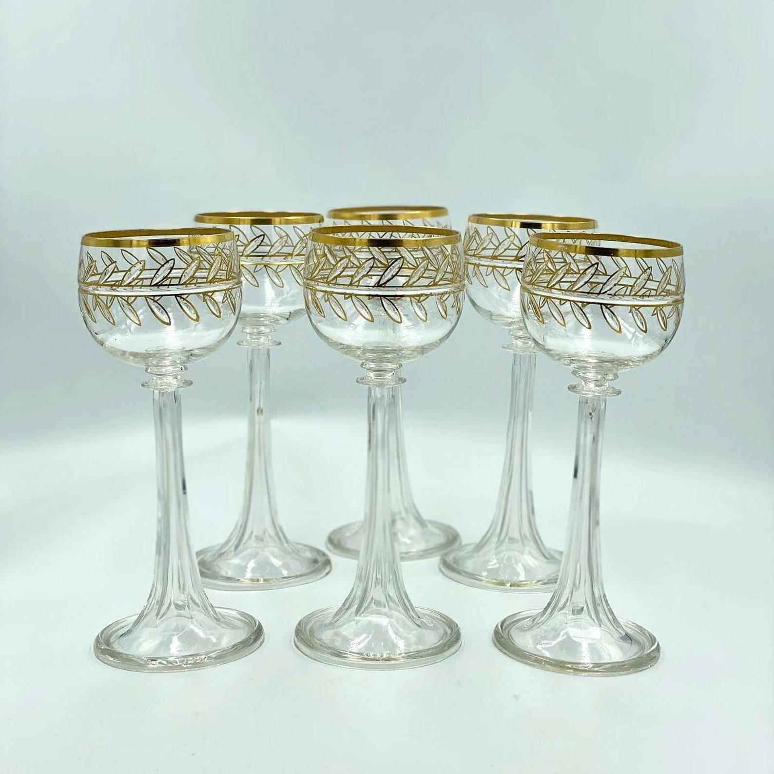 Crystal Gold Rimmed Champagne Glasses, Wine Glasses 6-pc Set, 24K Gold, 1900s'.

 Crystal glassware is made from high quality translucent and durable material. 

 Handcrafted and designed by passionate artists, these glasses feature sophisticated