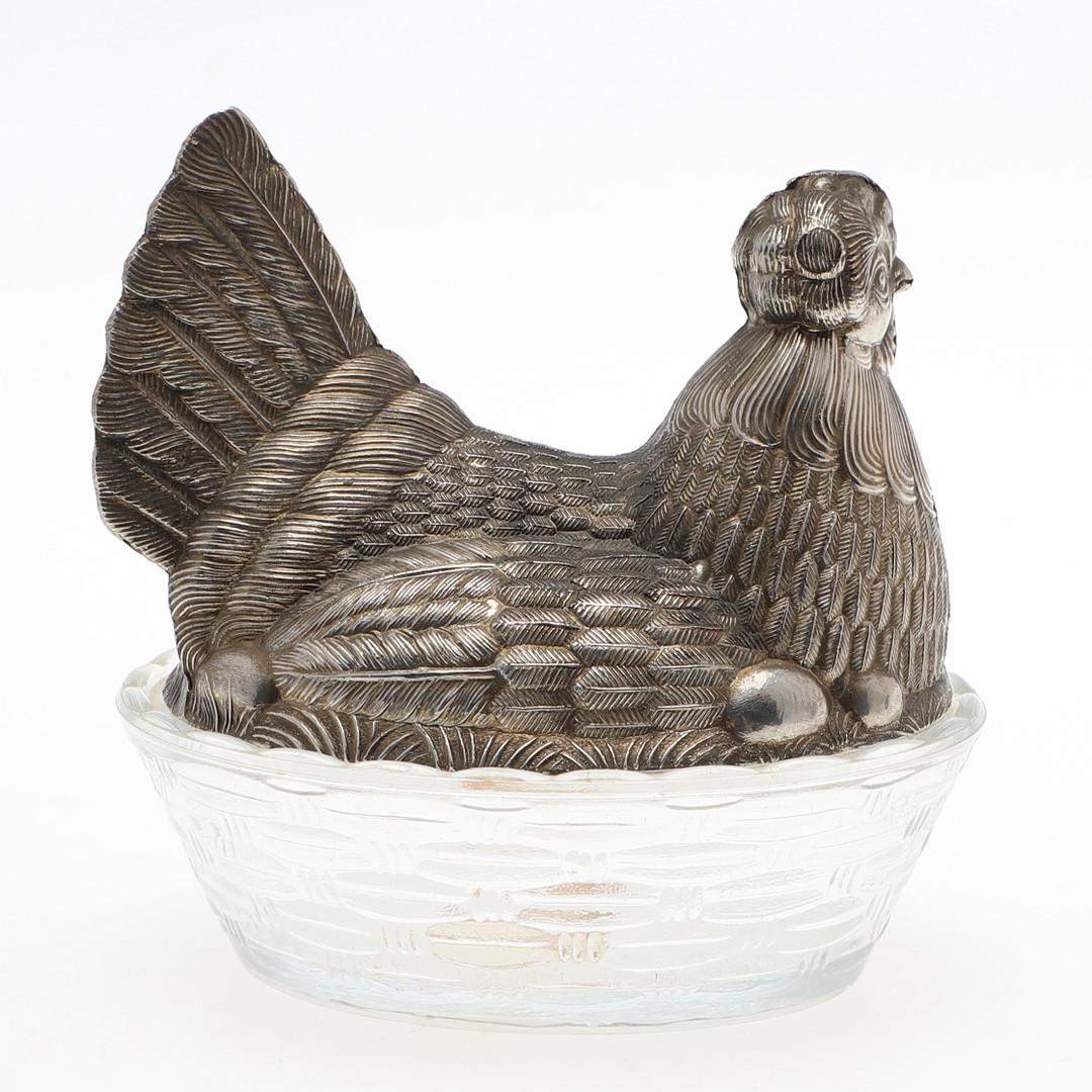 Moulage Antiquités Cristal & Silver Poule Porte-Oeuf Sculpteur Cuisine Décor Glaze VTG Dish en vente