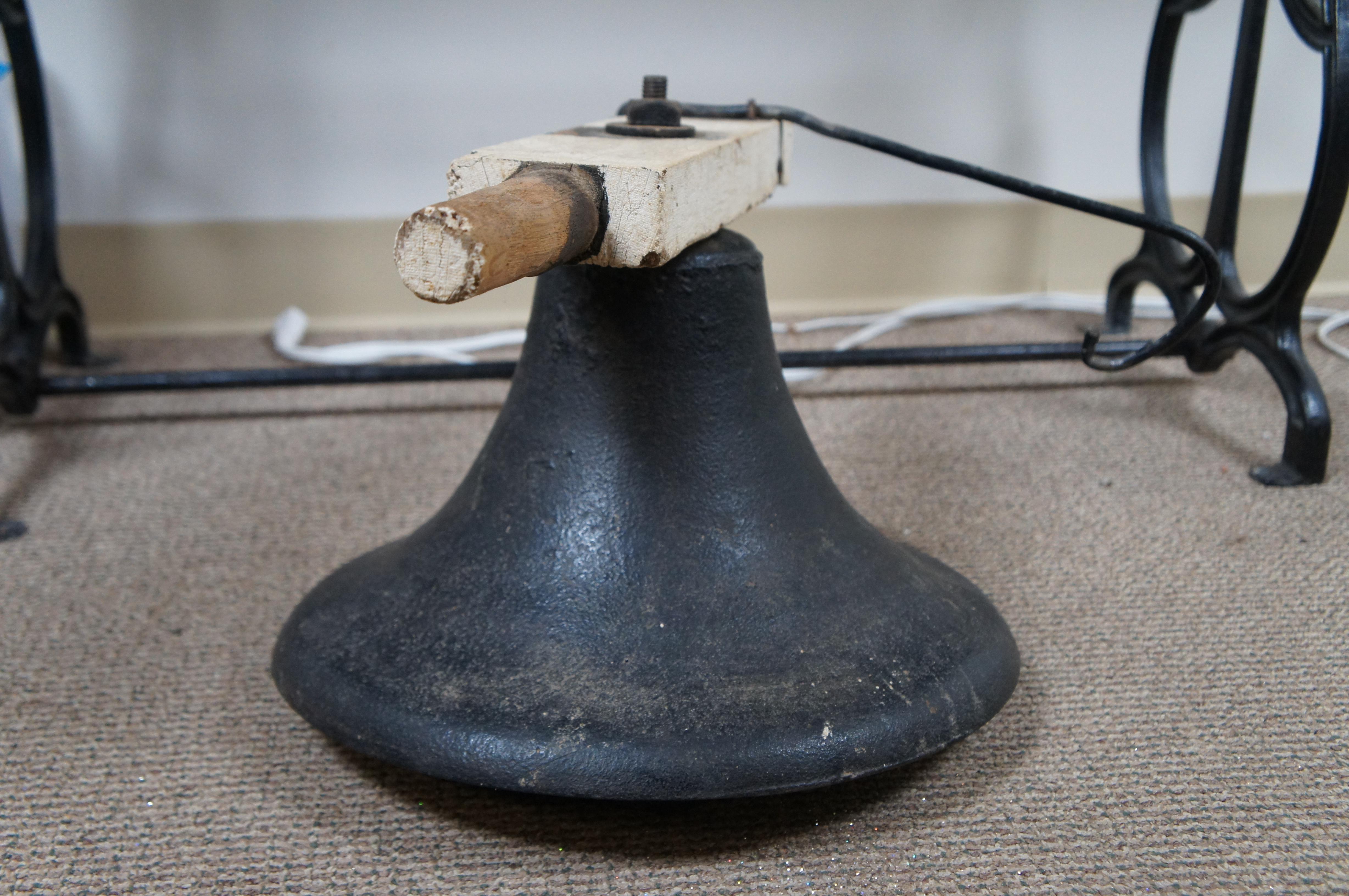 Antique CS Bell Crystal Metal No 2 Cast Iron Farm Dinner Bell & Upright 25