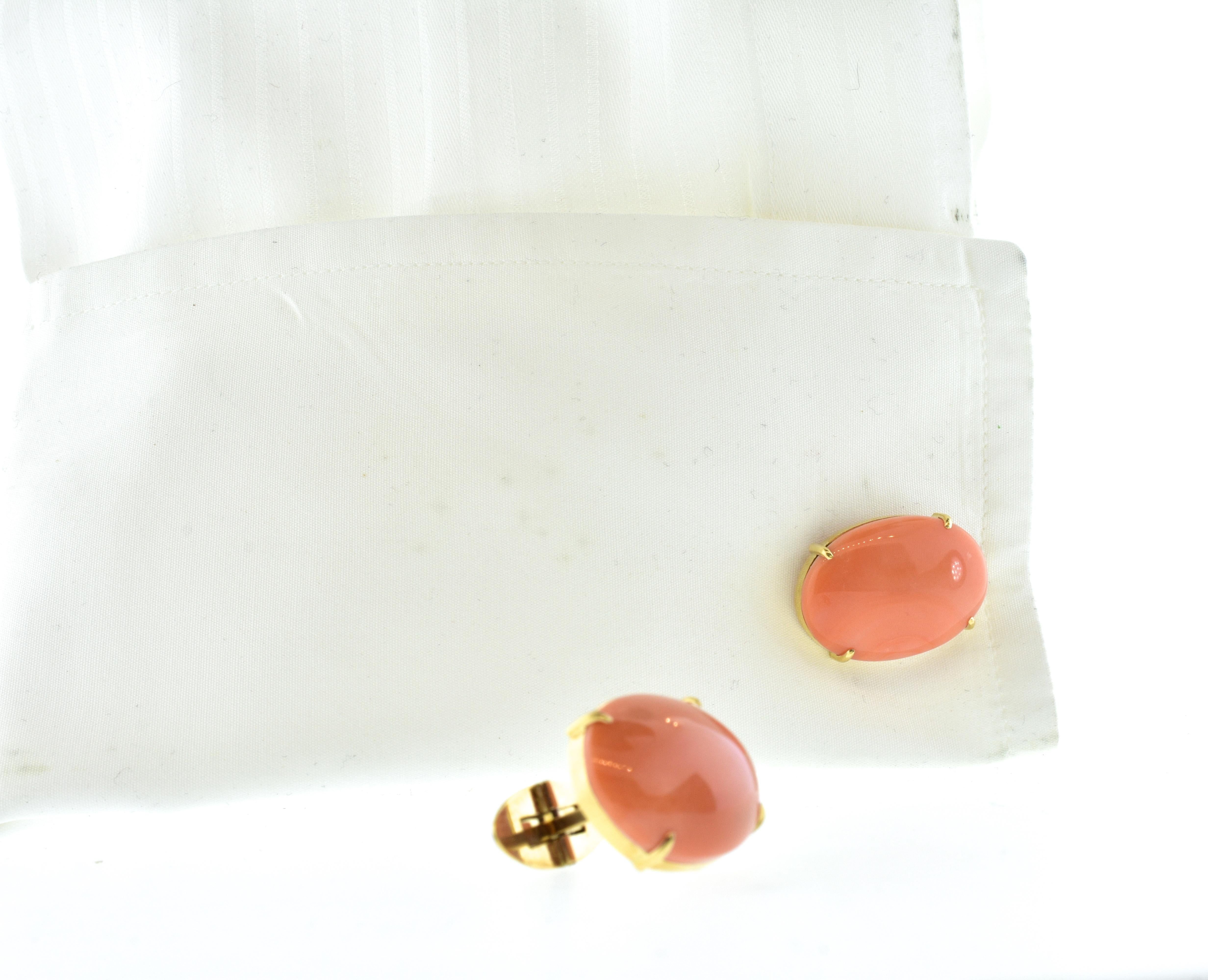 Antique Cufflinks of Natural Coral, circa 1900 In Excellent Condition In Aspen, CO