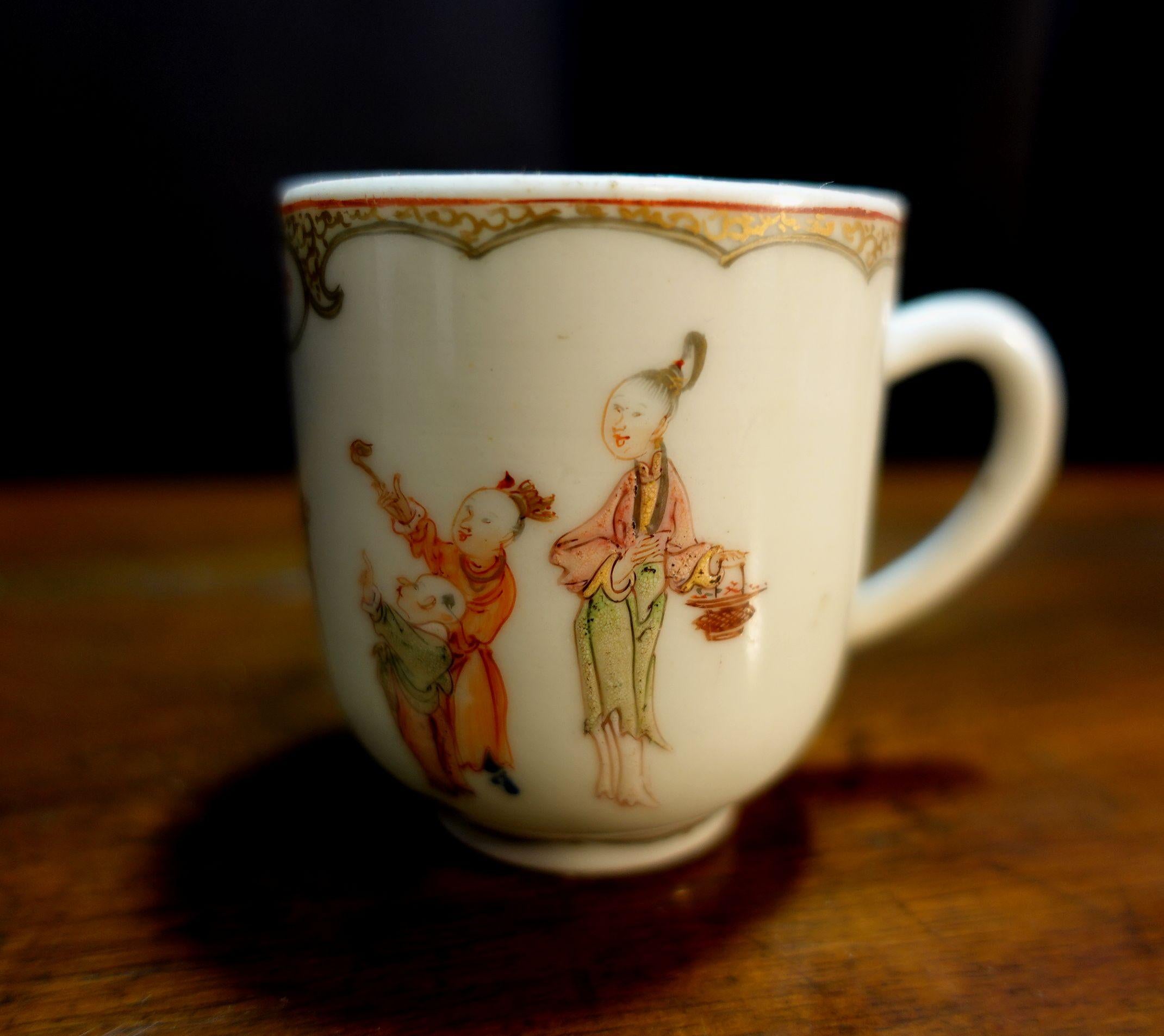 Antique cup from 18th century China. A supper and rear antique from the Qianglong period.
Measures: height is 2 1/2