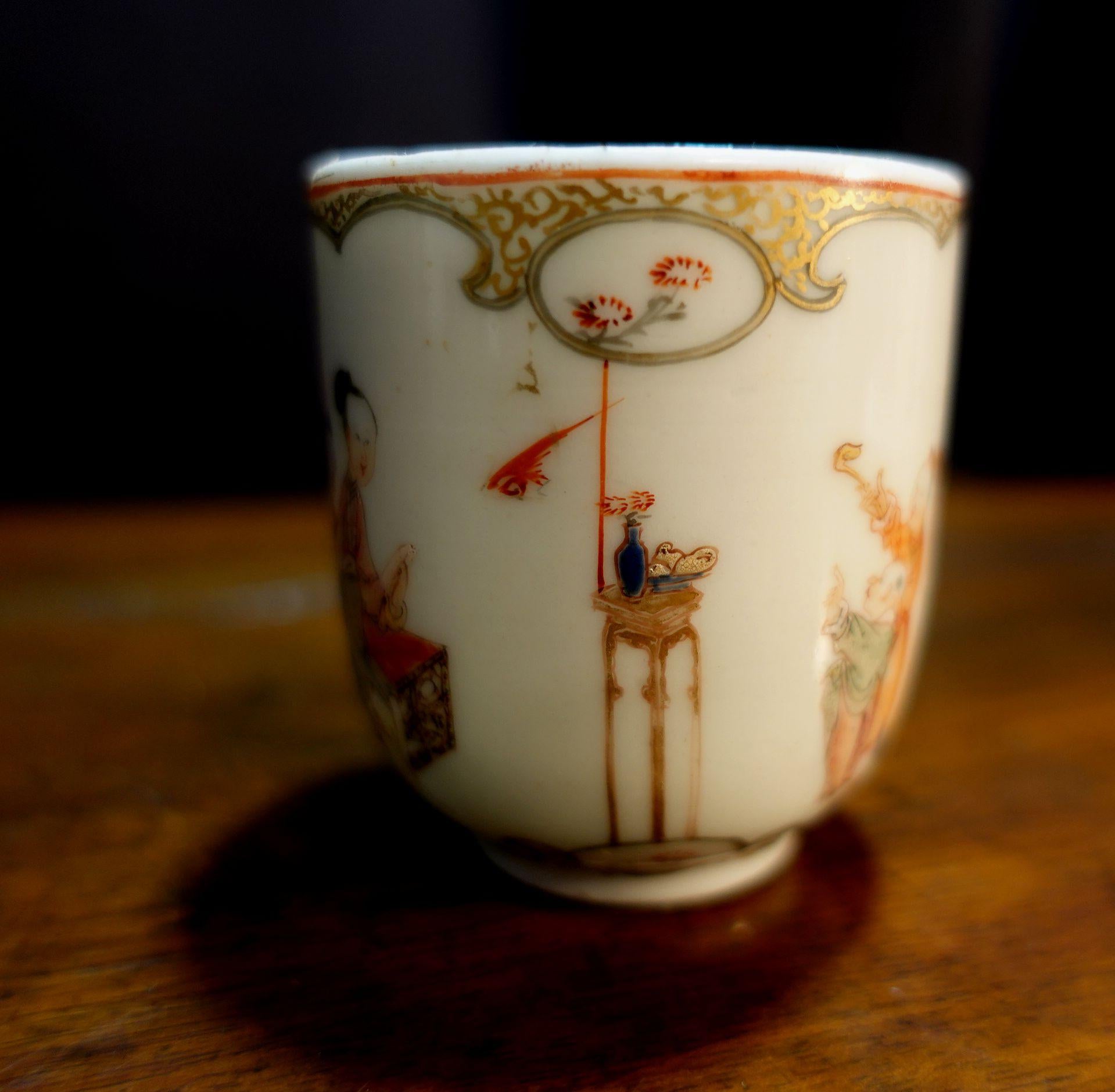 Hand-Painted Antique Cup from 18th Century in Qianglong Period, China For Sale