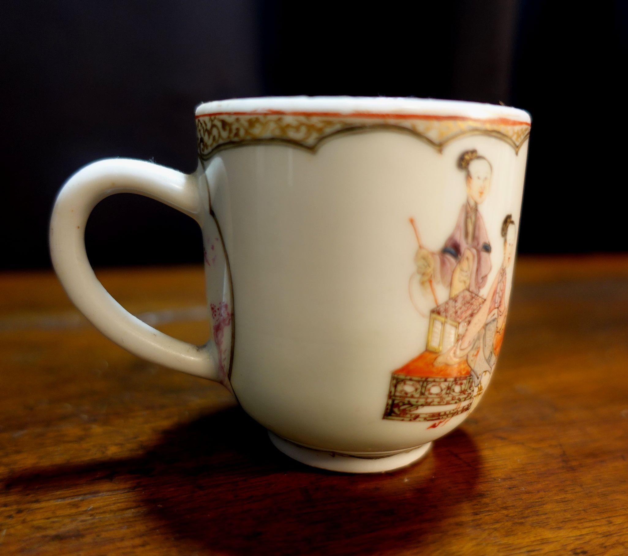 Antique Cup from 18th Century in Qianglong Period, China For Sale 1
