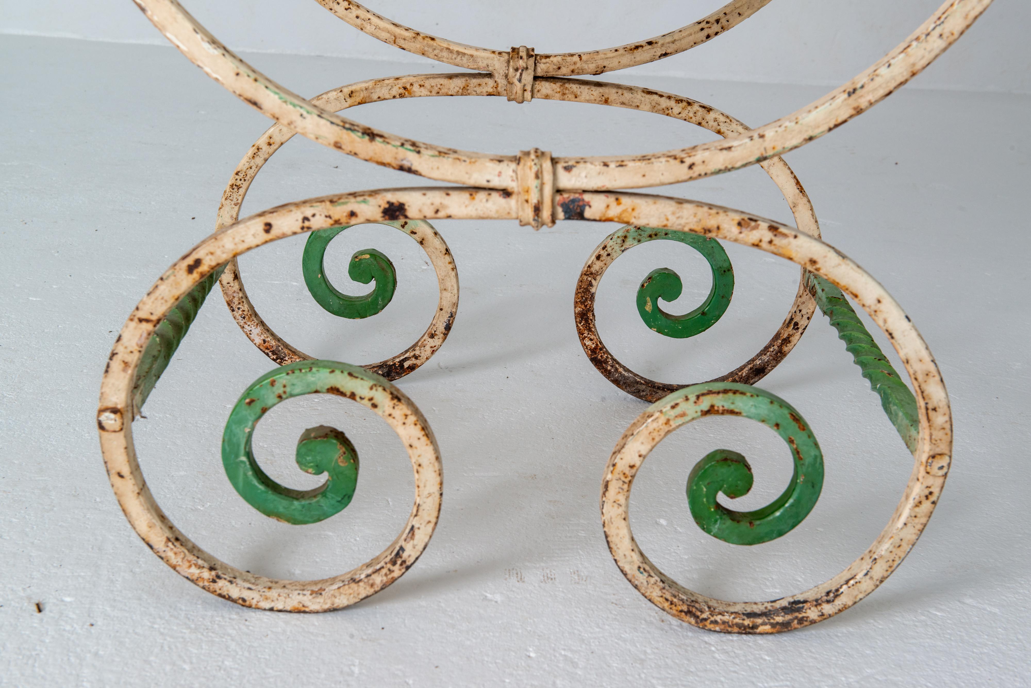 Fauteuil ancien en fer forgé de style Curule provenant d'une belle succession en vente 2