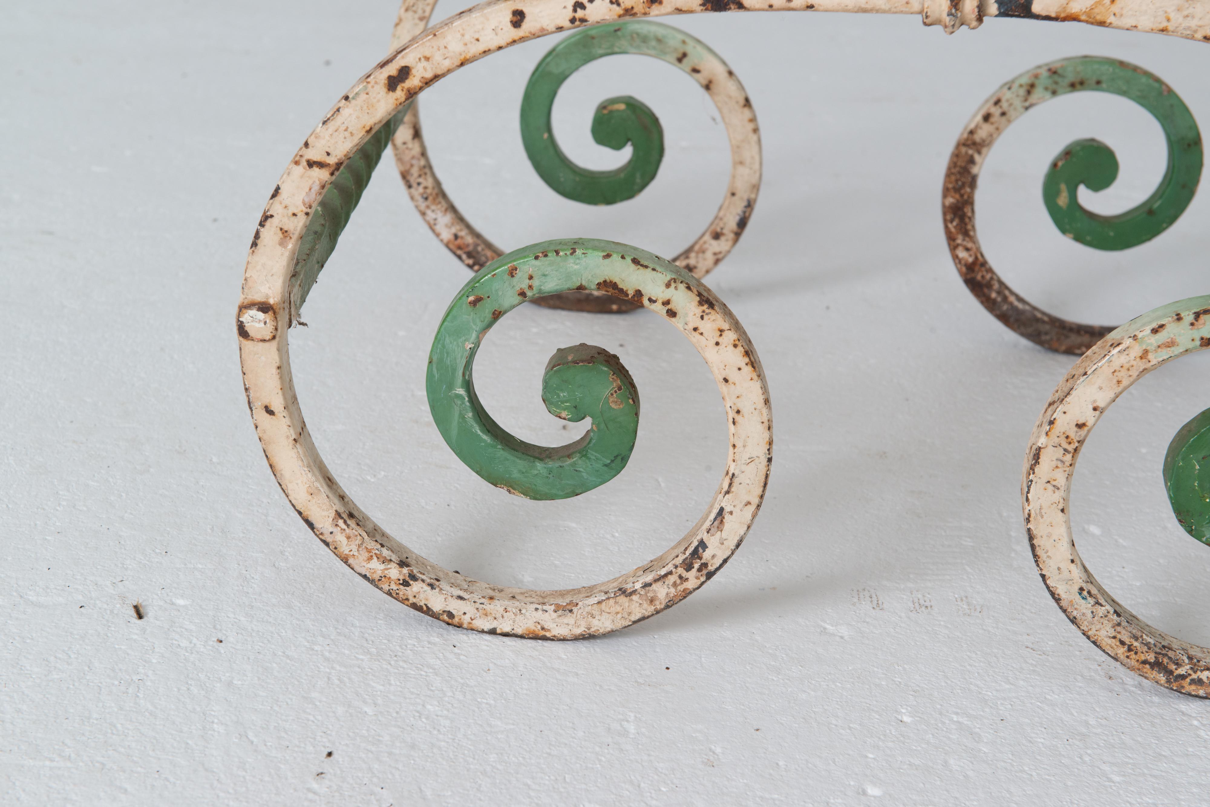 Fauteuil ancien en fer forgé de style Curule provenant d'une belle succession en vente 3